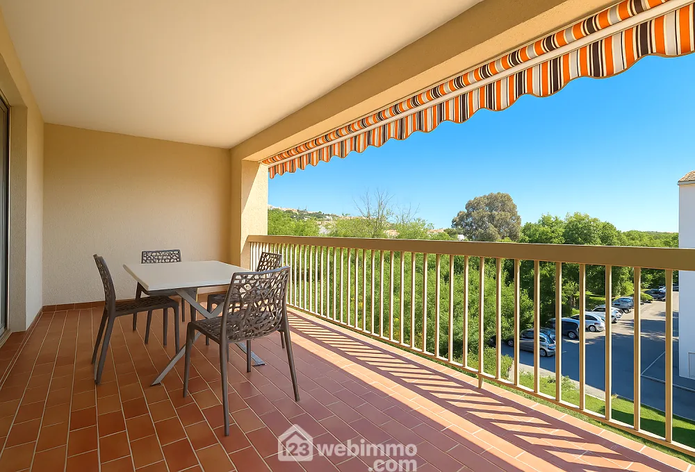 Appartement 3 pièces à Sainte-Maxime avec terrasse, piscine et parking