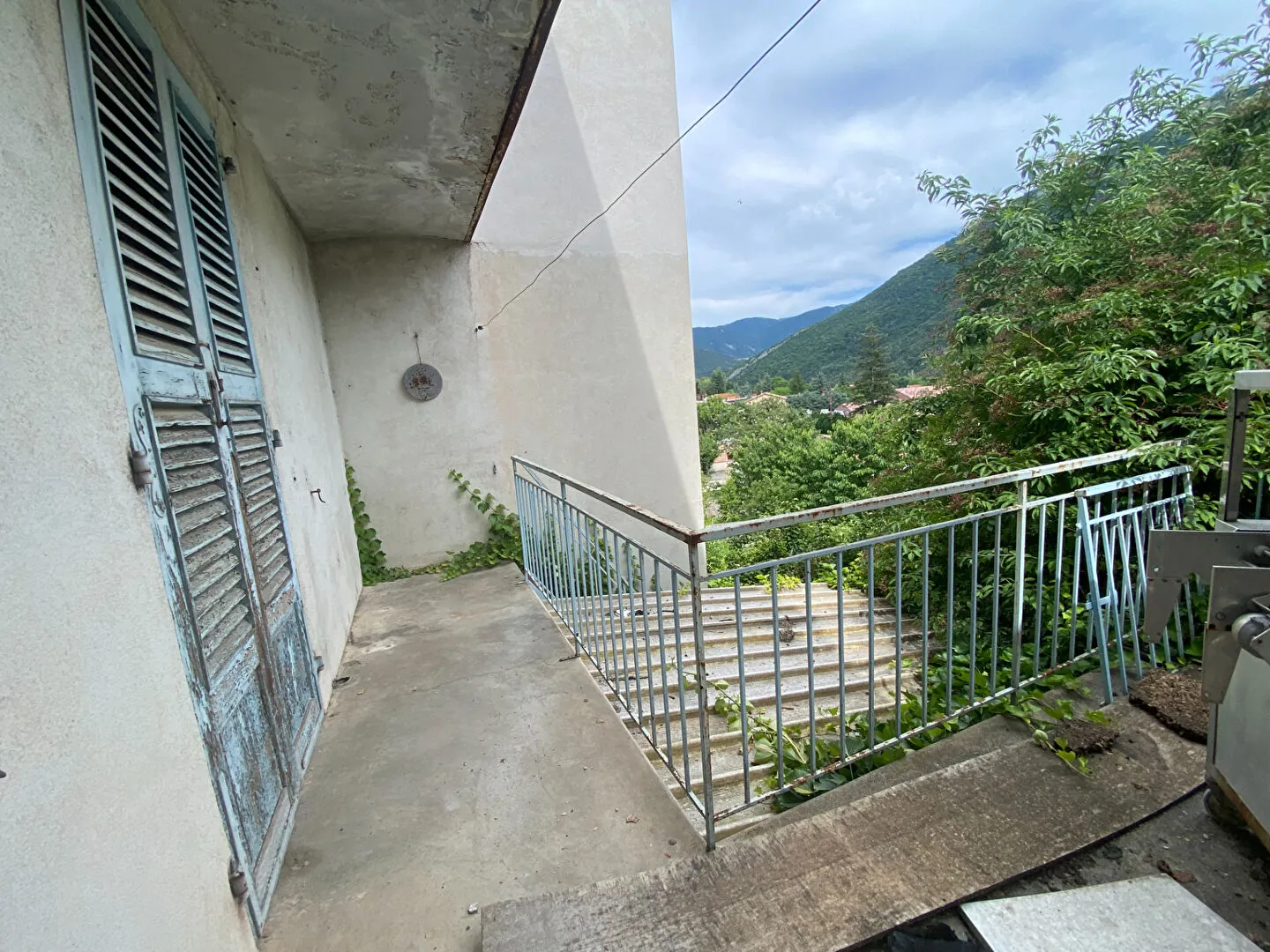 Appartement à Veynes avec potentiel de 2 appartements à rénover 