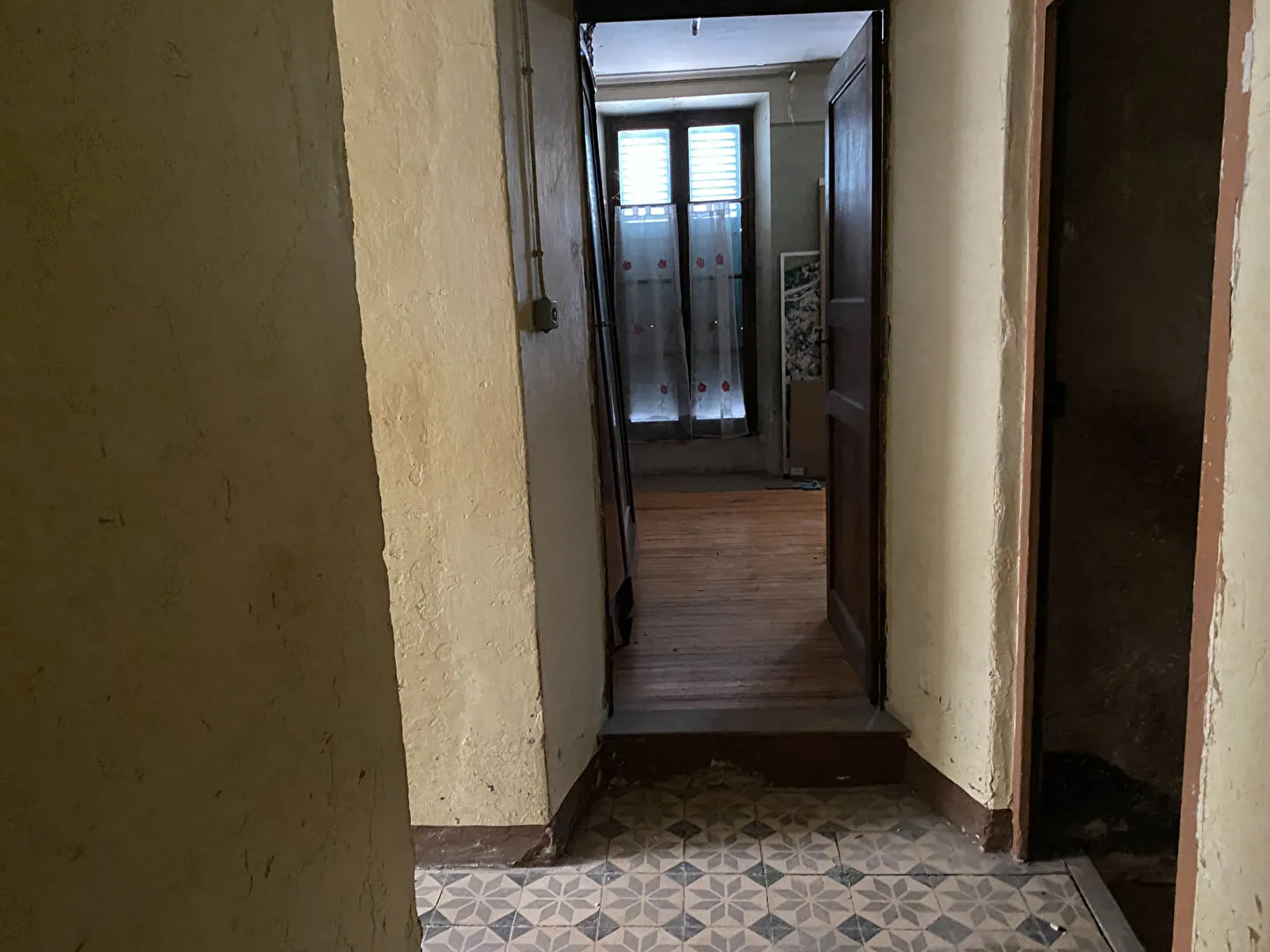 Appartement à Veynes avec potentiel de 2 appartements à rénover 