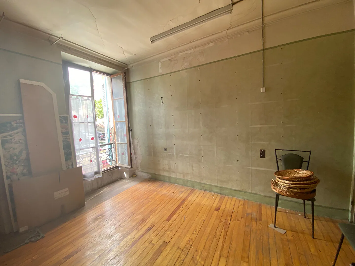 Appartement à Veynes avec potentiel de 2 appartements à rénover 