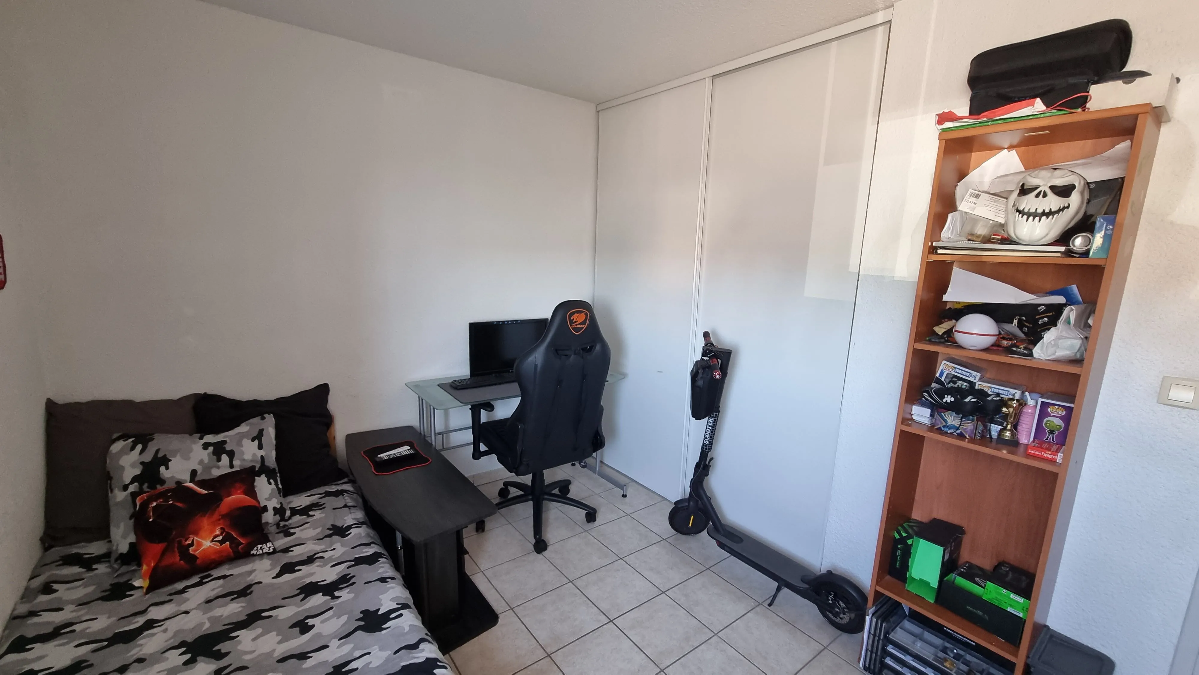 Appartement T3 à Villerest avec parking, balcon et faible charges 