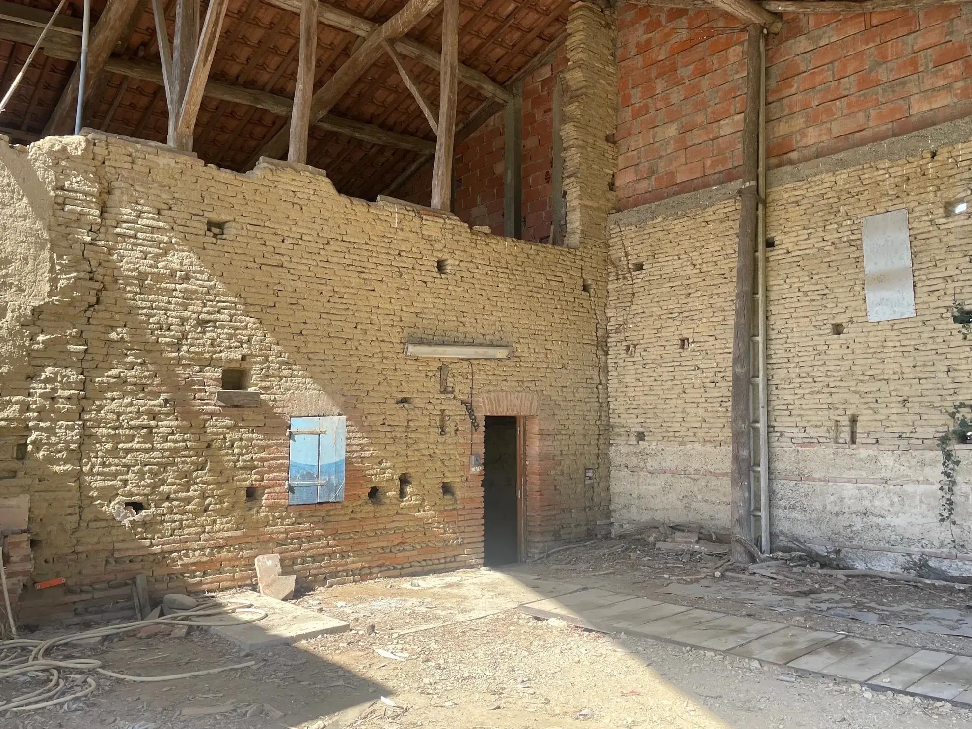 Maison à rénover à Dieupentale – 170 m² habitables, jardin et garage 