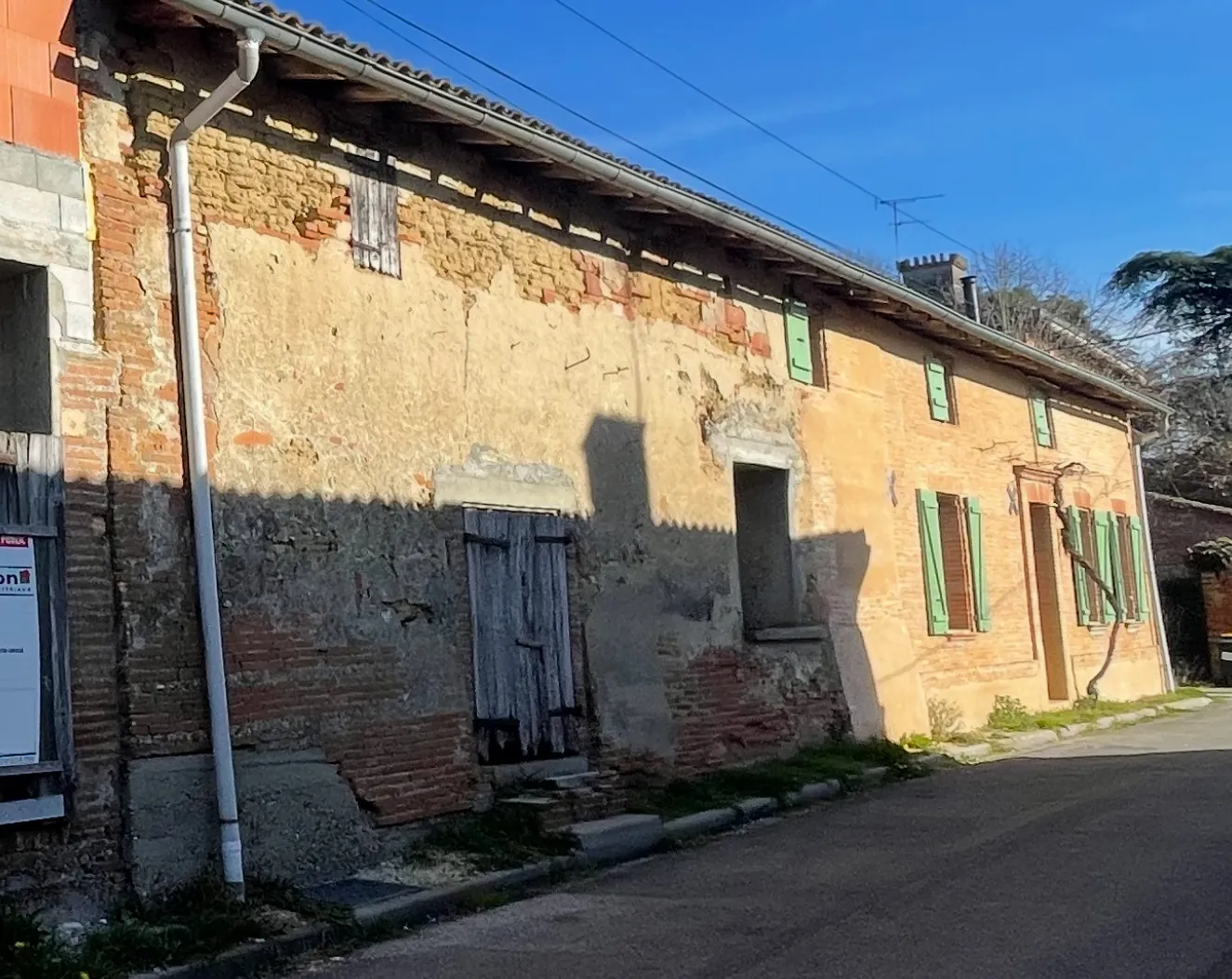 Maison à rénover à Dieupentale – 170 m² habitables, jardin et garage 