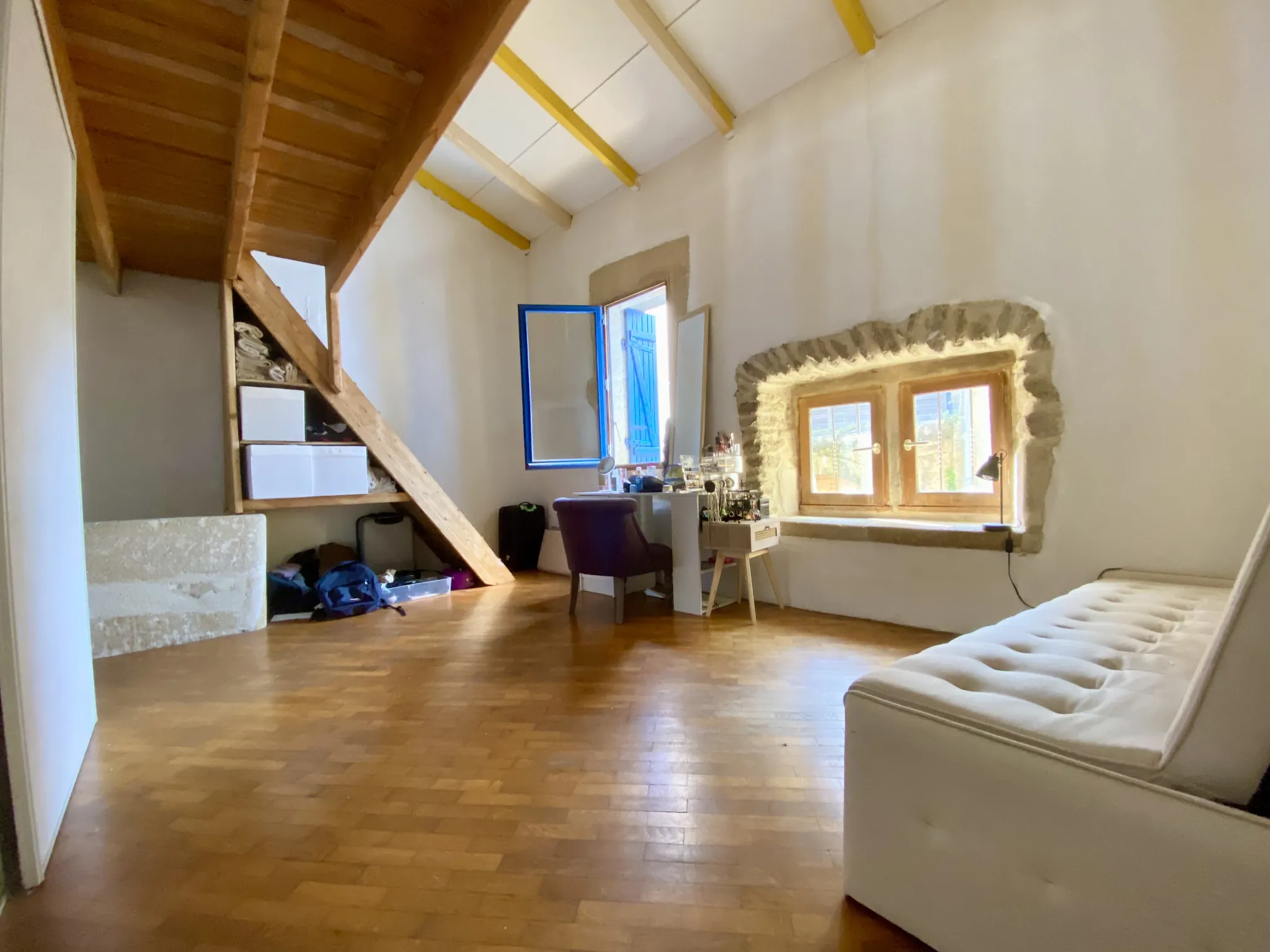 Charmante maison de village avec jardin à Boisseron, 3 chambres et dépendances 