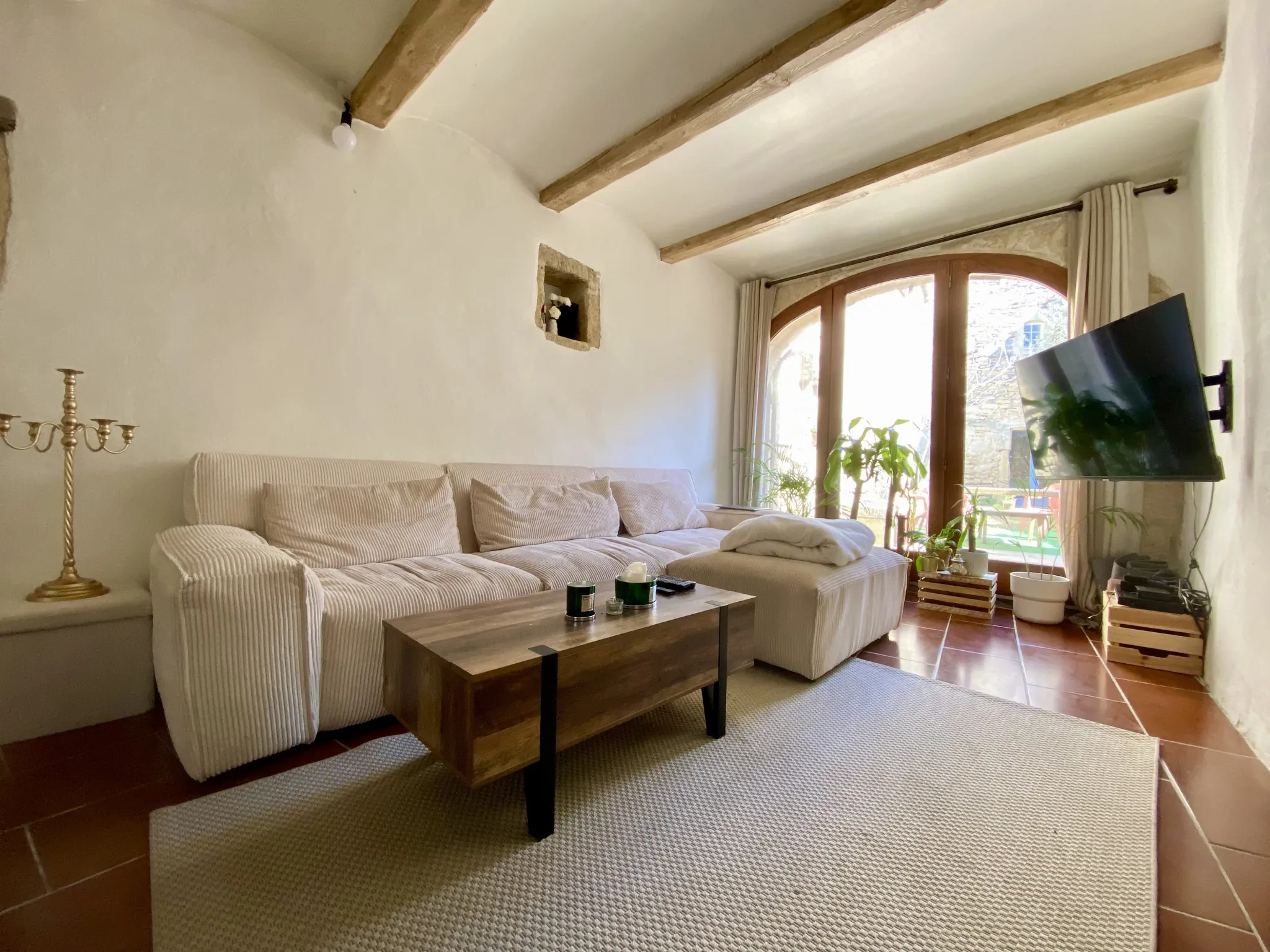 Charmante maison de village avec jardin à Boisseron, 3 chambres et dépendances 