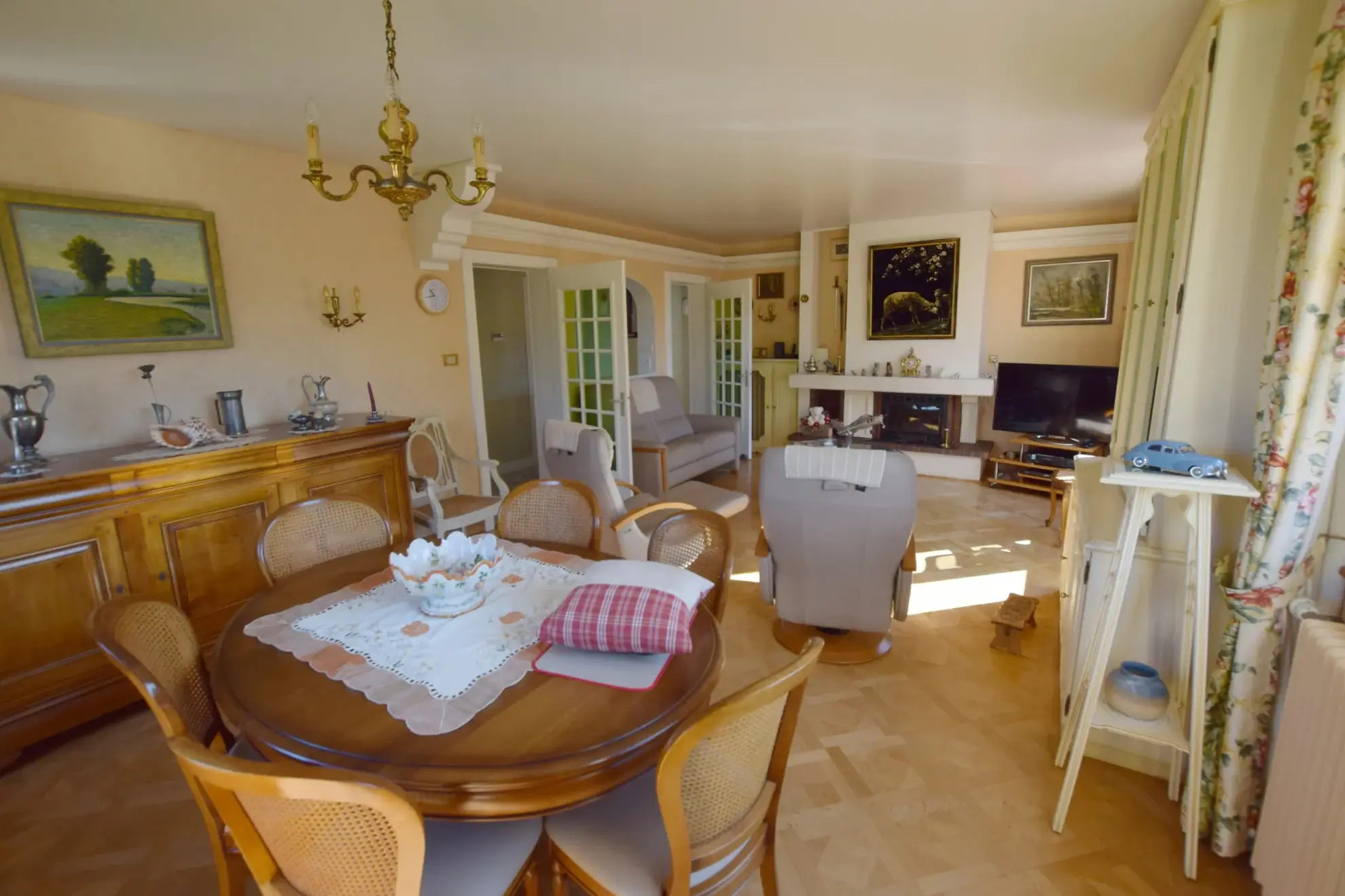 Maison moderne de plain-pied avec jardin et terrasse à Sainte Marie 