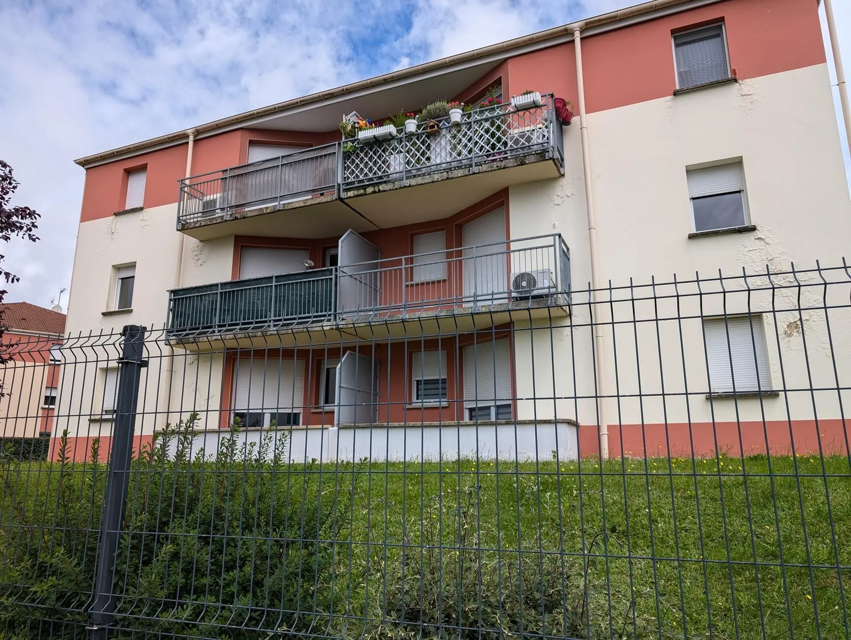 Appartement T3 à Épinal avec Terrasse et Parking - Investissement Locatif