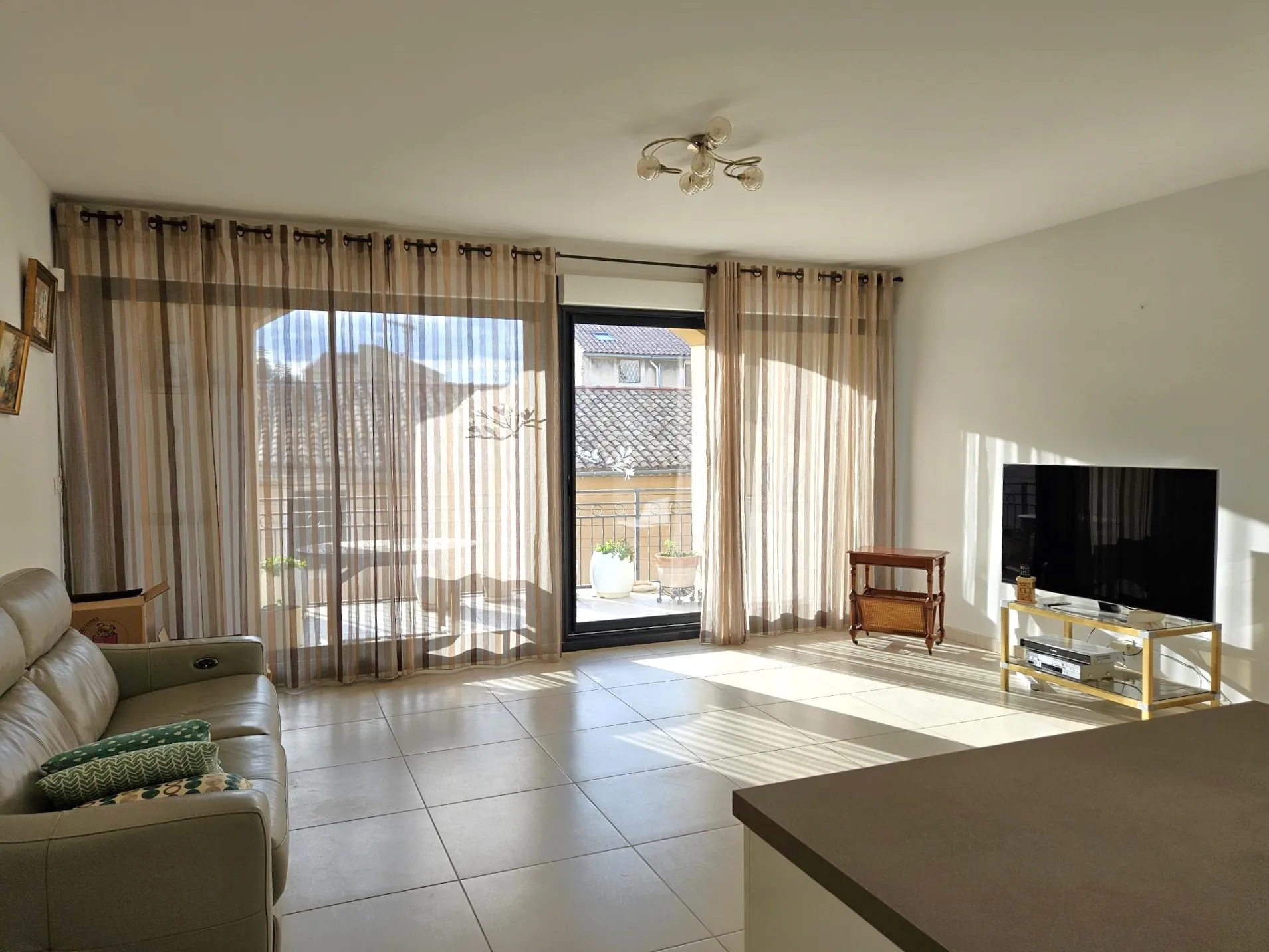 Appartement 3 pièces de 71 m² à vendre à Orange proximité du centre-ville 