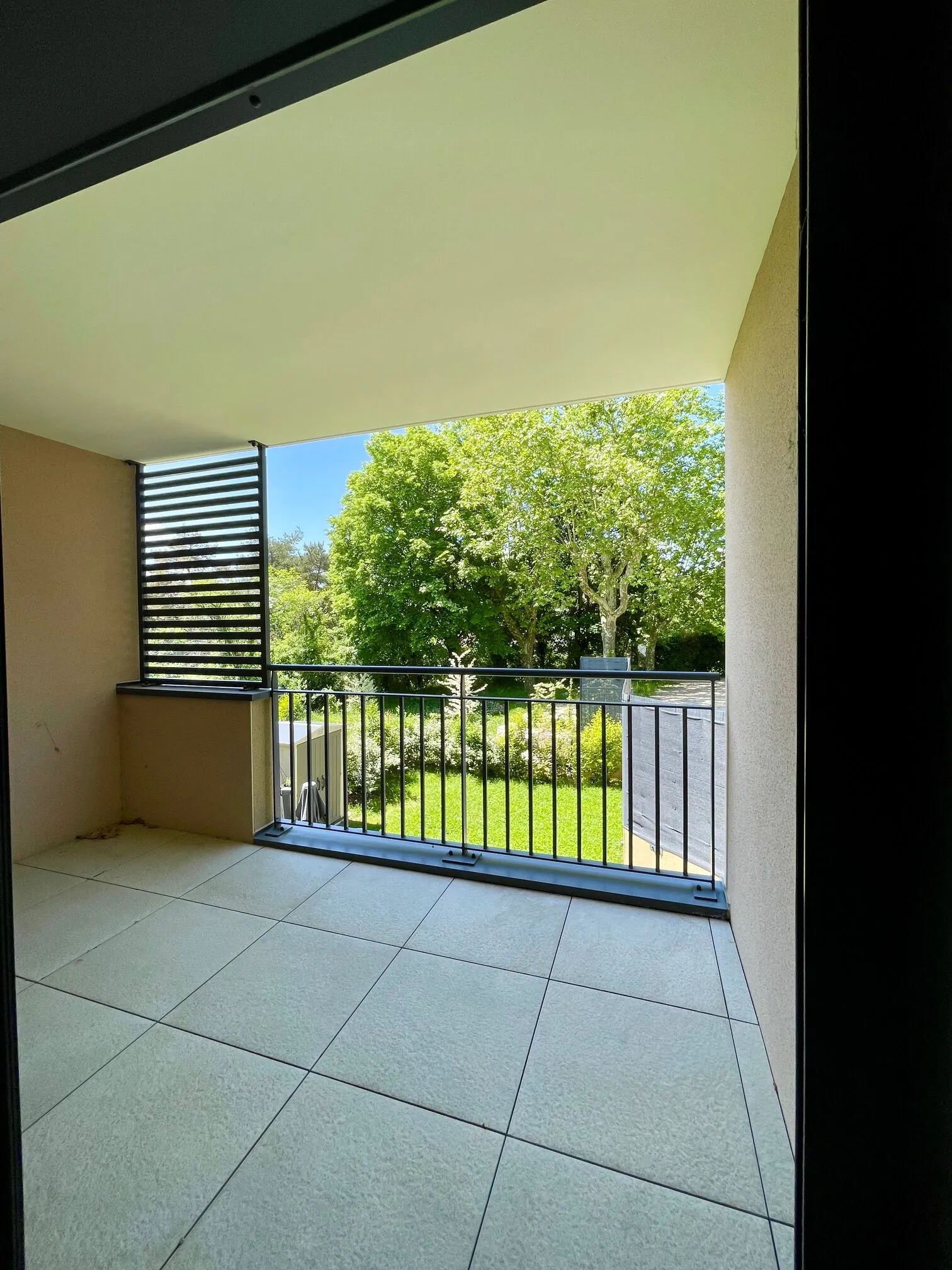 Appartement 3 pièces de 64 m² avec terrasse et vue dégagée à Dardilly 