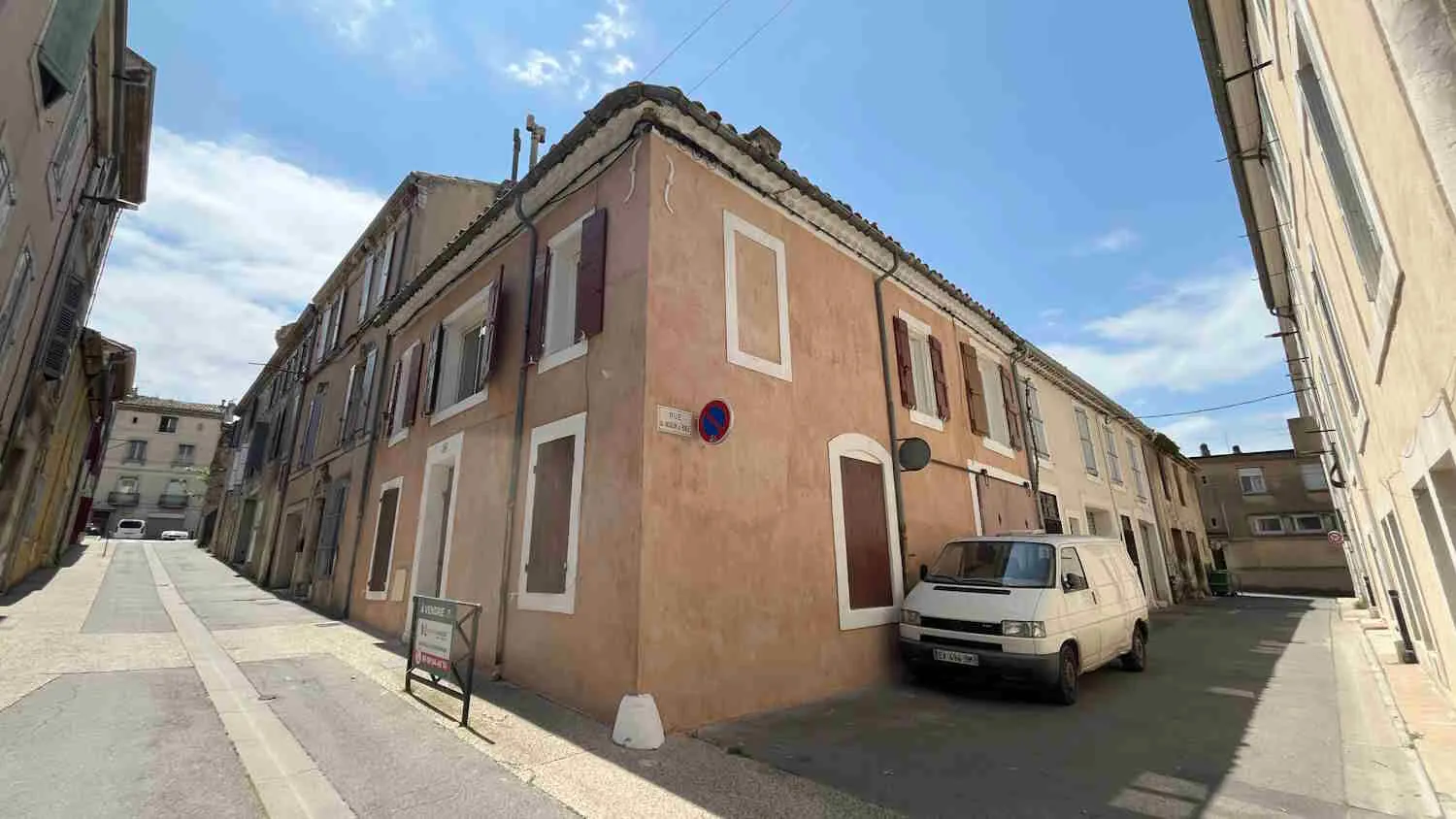 Maison de ville à Apt avec 4 chambres et garage - Rénovée