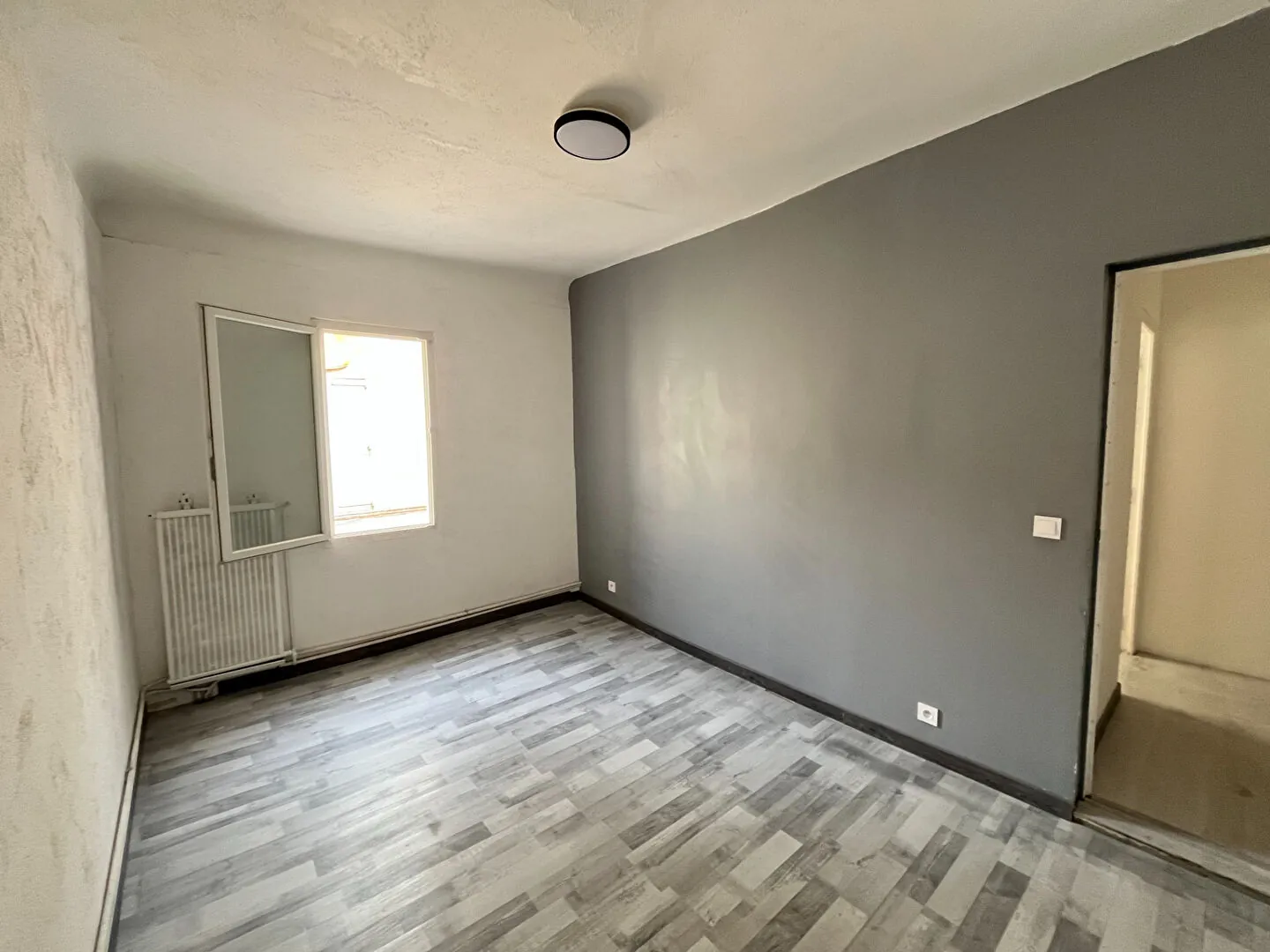 Maison de ville à Apt avec 4 chambres et garage - Rénovée 