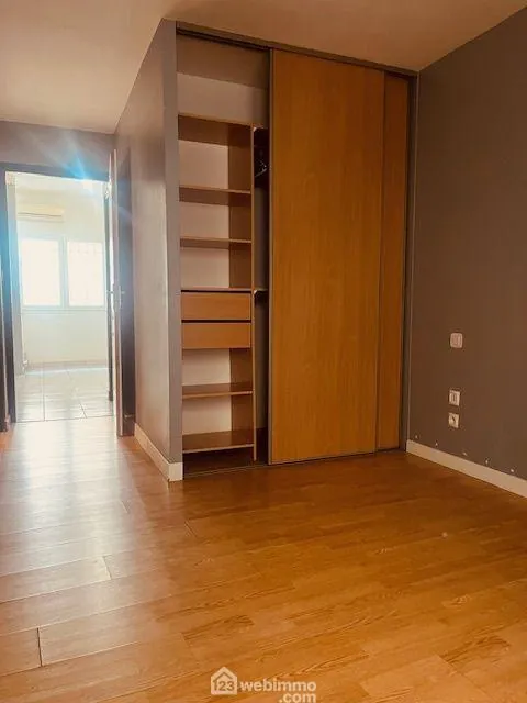 Maison de village avec terrasse à Saint-Laurent-de-la-Salanque près des plages 