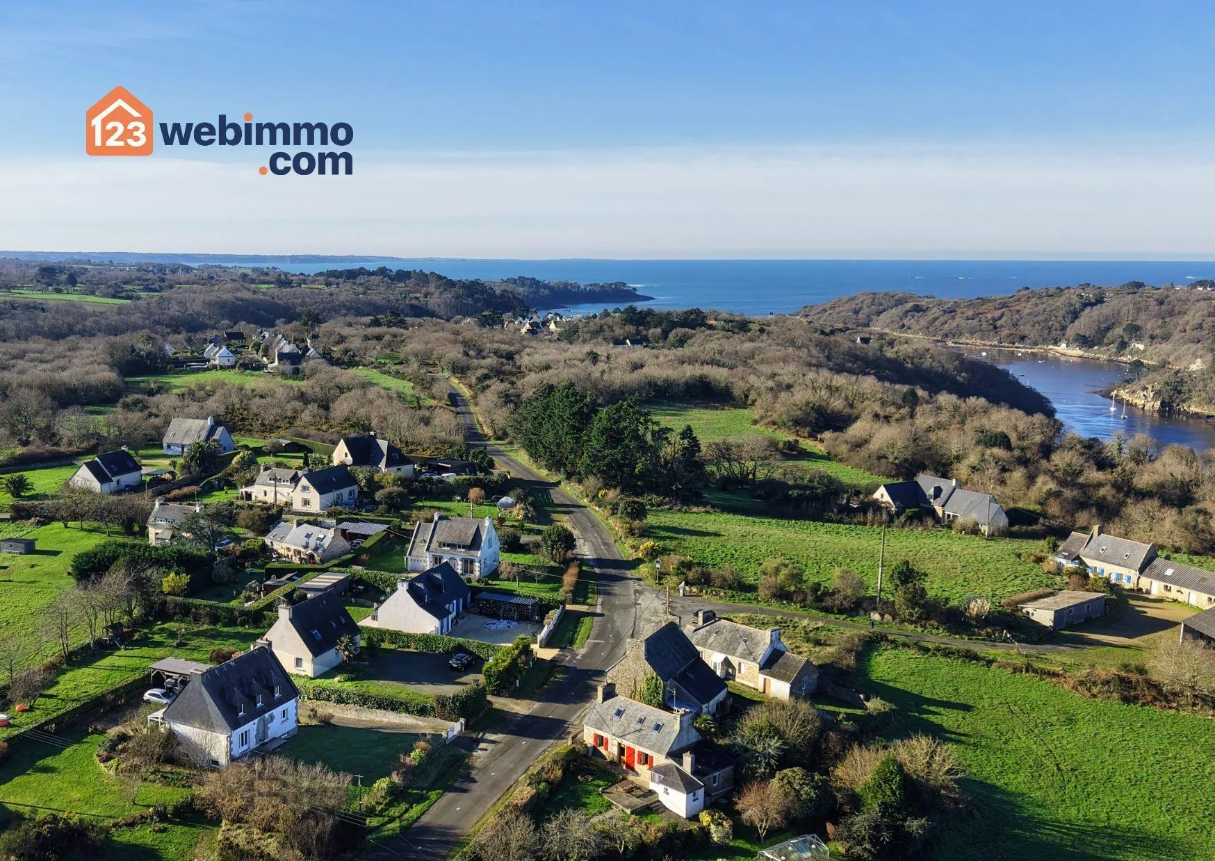 Maison familiale de 116 m² à Ploulec'h avec jardin clos et dépendance 