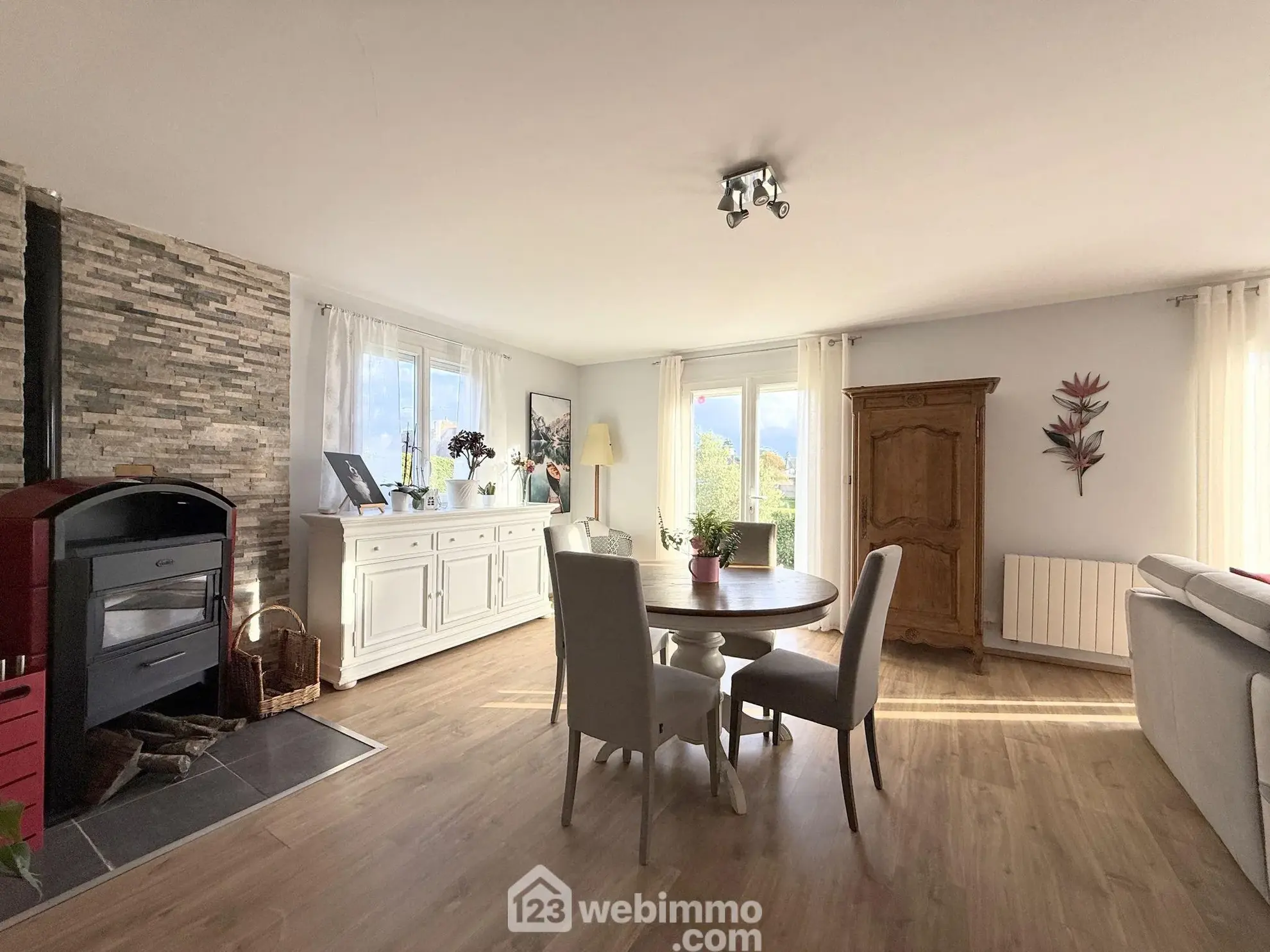 Maison familiale de 116 m² à Ploulec'h avec jardin clos et dépendance 