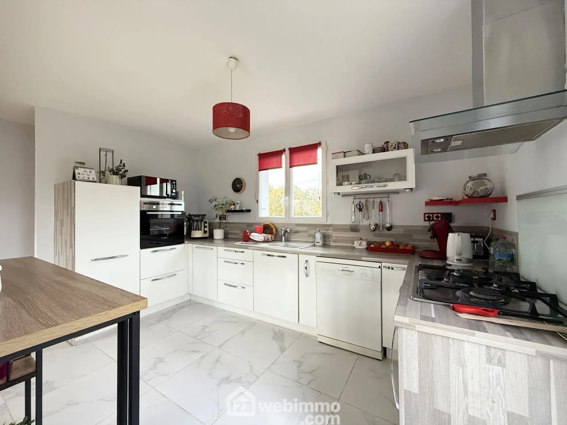 Maison familiale de 116 m² à Ploulec'h avec jardin clos et dépendance 