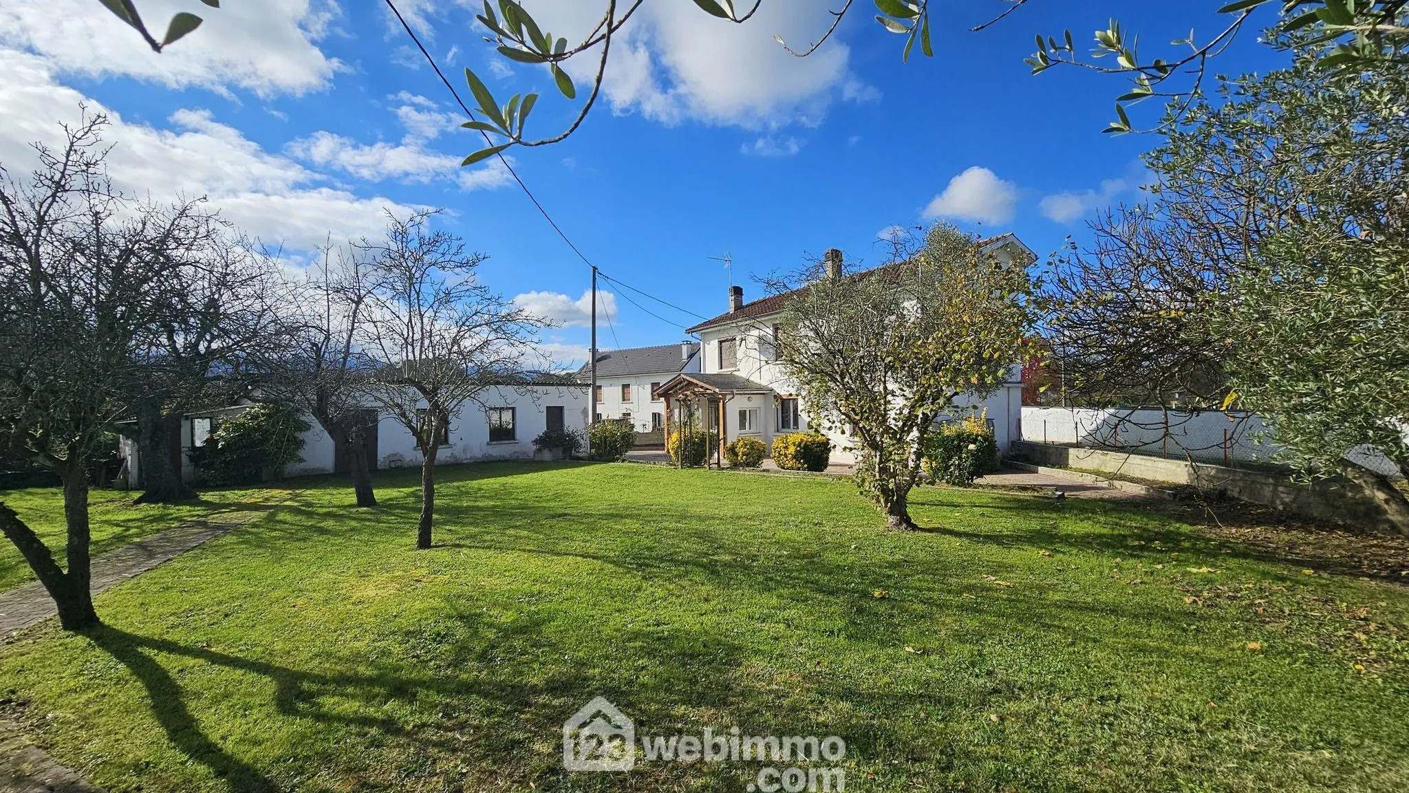 Charmante maison à Asson avec jardin et vue sur les Pyrénées, proche Nay 