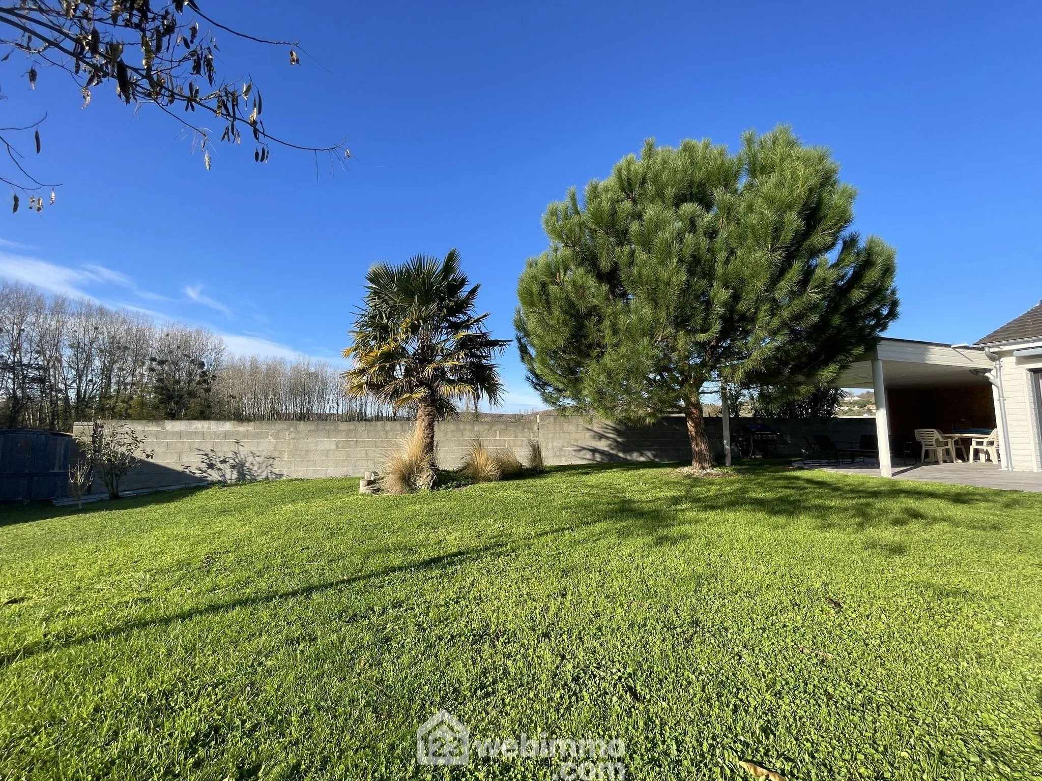 Maison 165 m² à Naintré avec piscine, terrasse et 4 chambres - Vente immobilière 