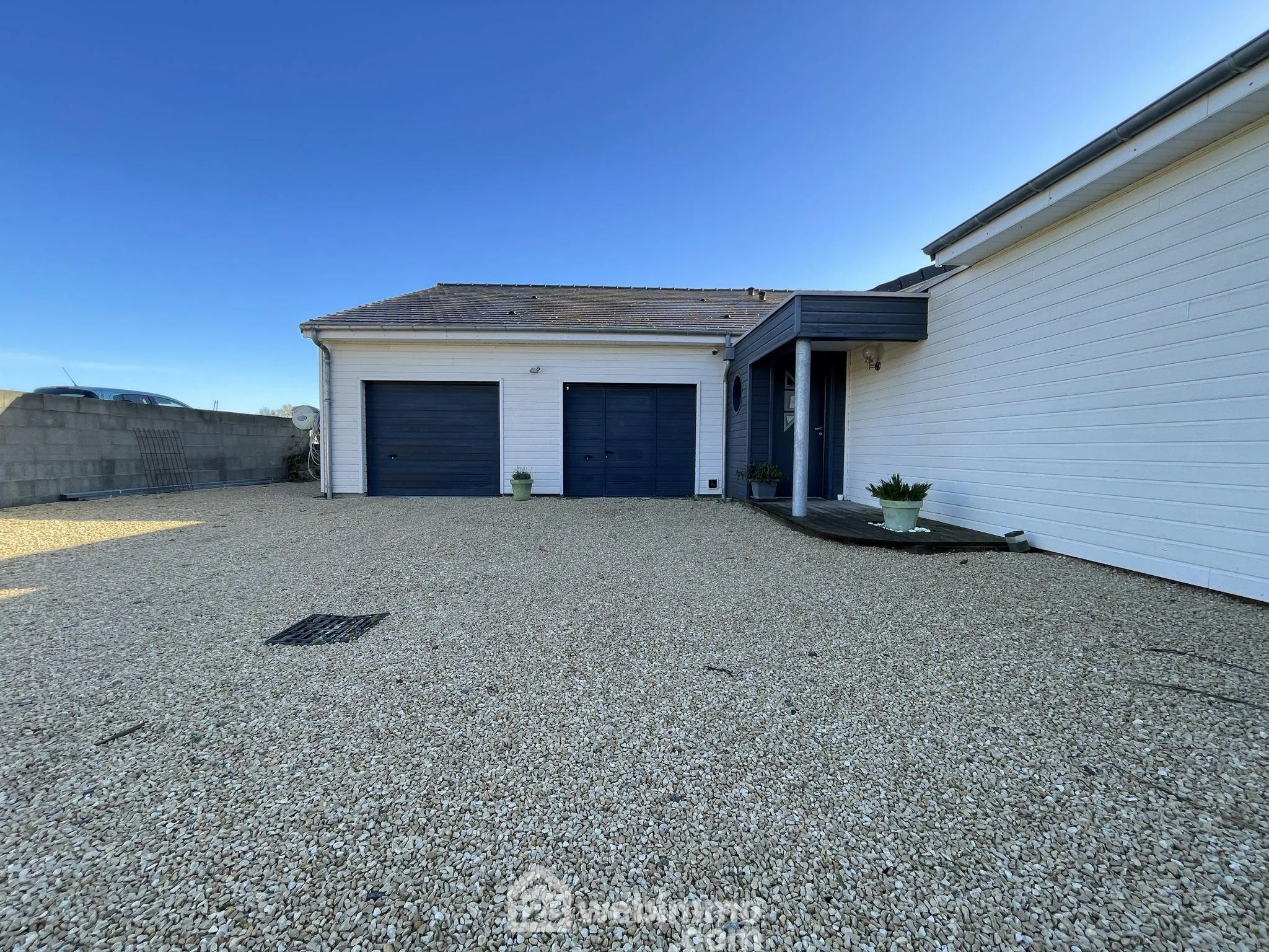 Maison 165 m² à Naintré avec piscine, terrasse et 4 chambres - Vente immobilière 