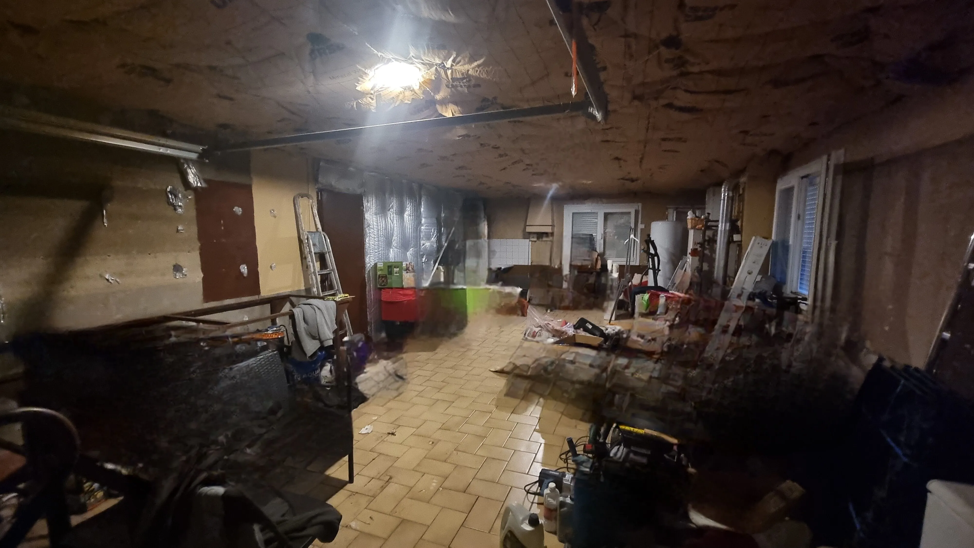 Maison à vendre à Riorges - 100 m² avec garage et jardin 