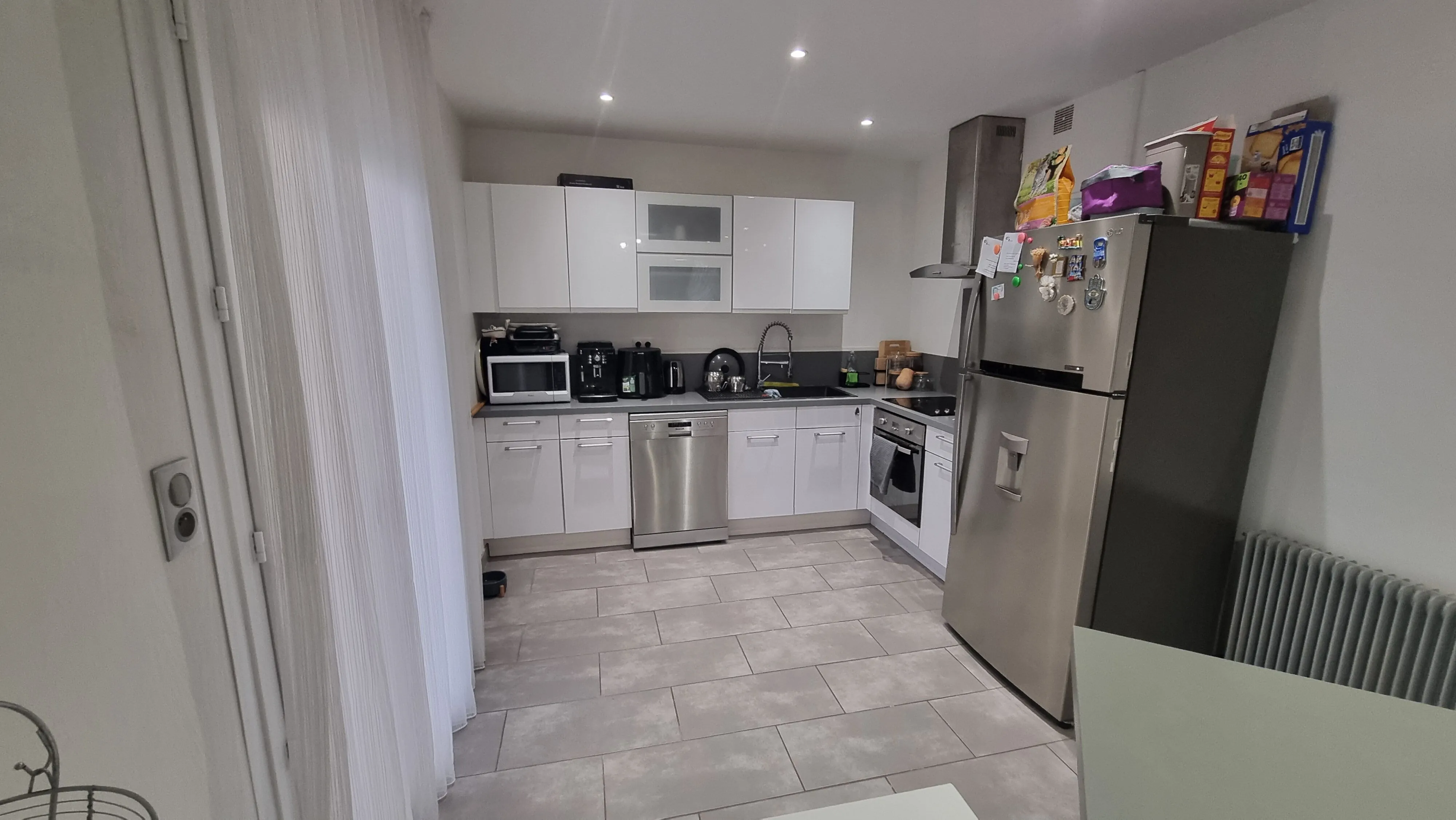 Maison à vendre à Riorges - 100 m² avec garage et jardin 