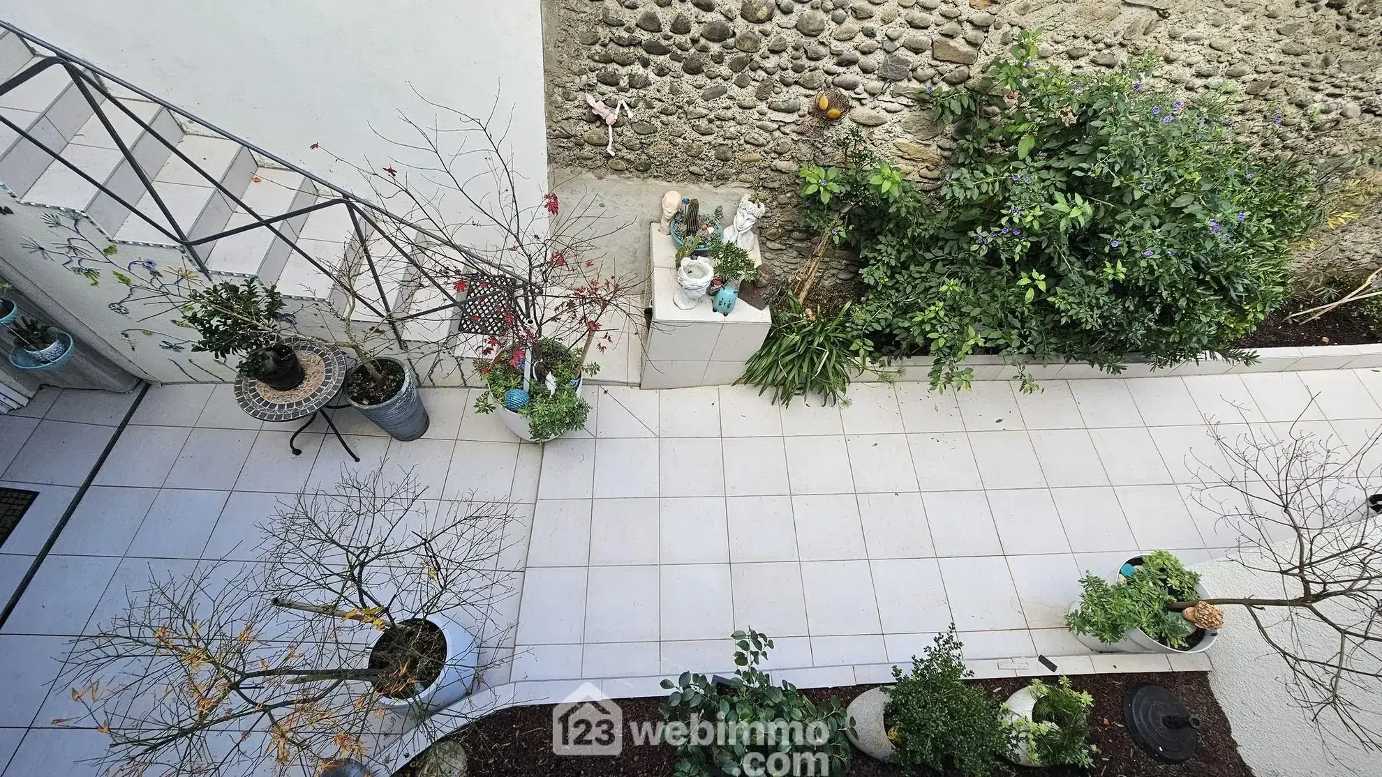 Charmante maison de bourg à Coarraze avec extérieur et faible consommation énergétique 