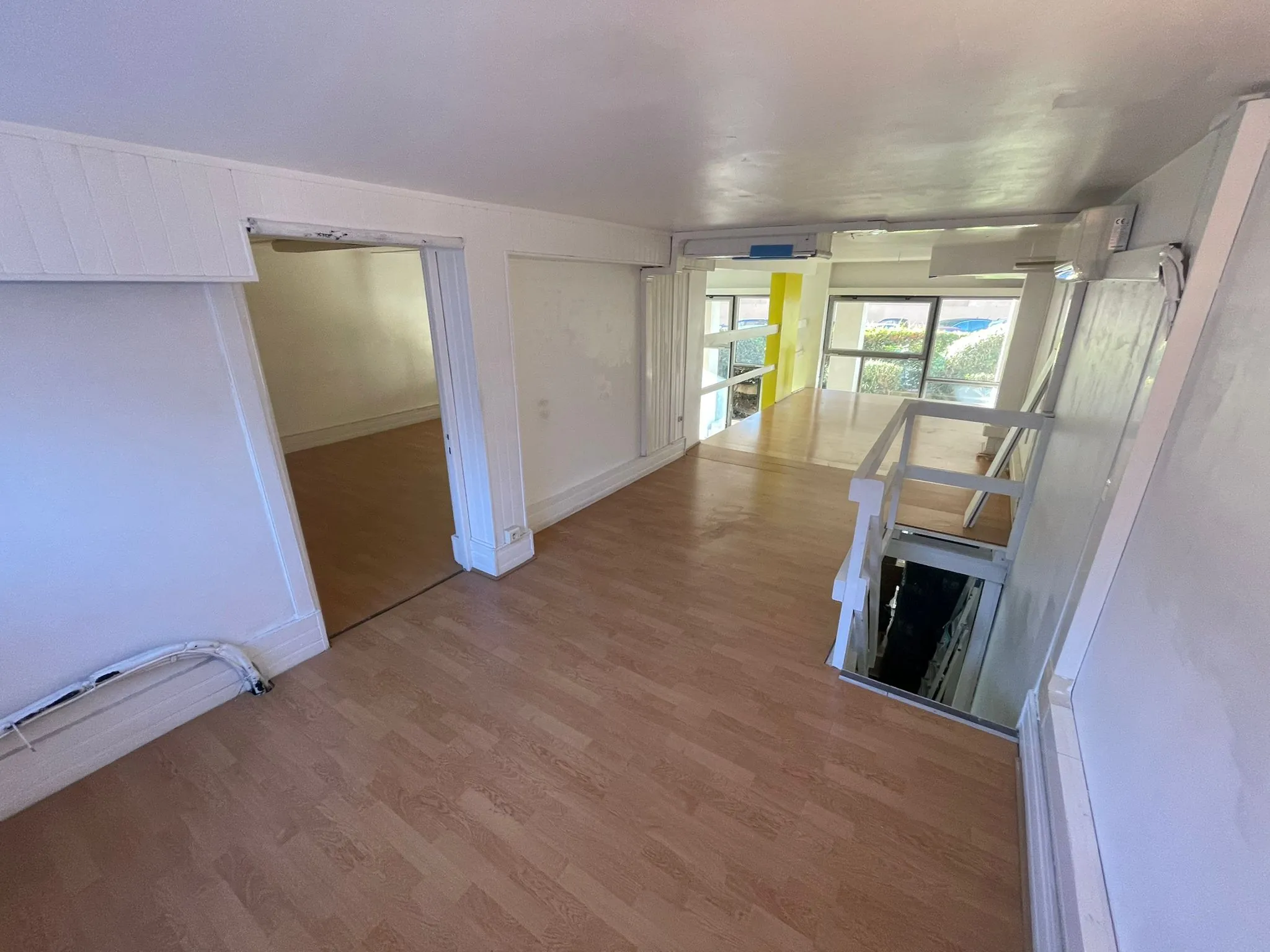 Local commercial de 97 m² à Marseille, emplacement stratégique, idéal pour activité professionnelle 