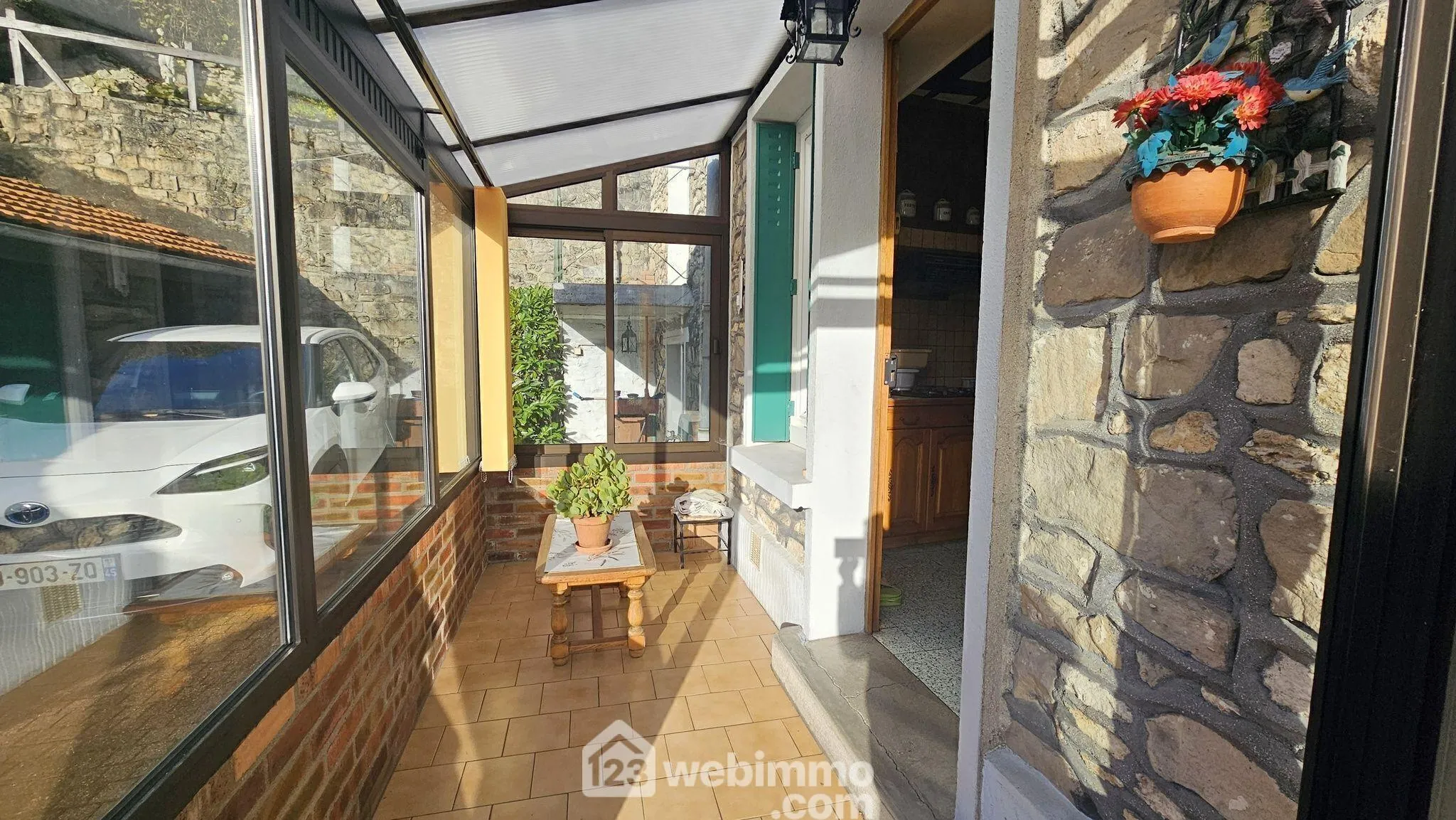 Charmante maison en pierre de 100 m² à Boigneville avec terrain et dépendances 