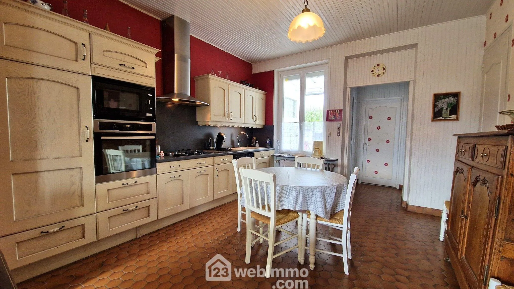 Maison rénovée de 117 m² avec jardin à Laon - Prête à emménager 