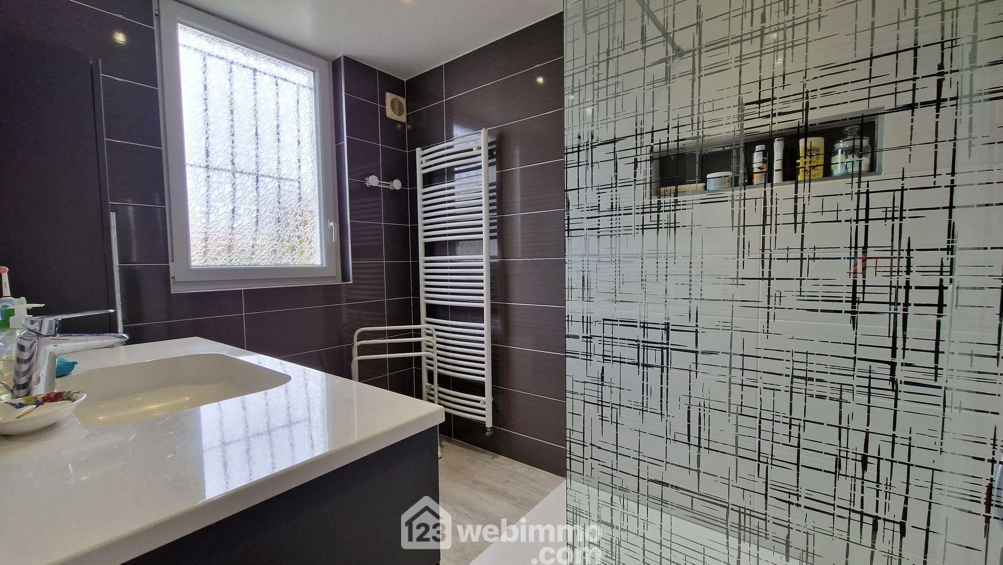 Maison rénovée de 117 m² avec jardin à Laon - Prête à emménager 