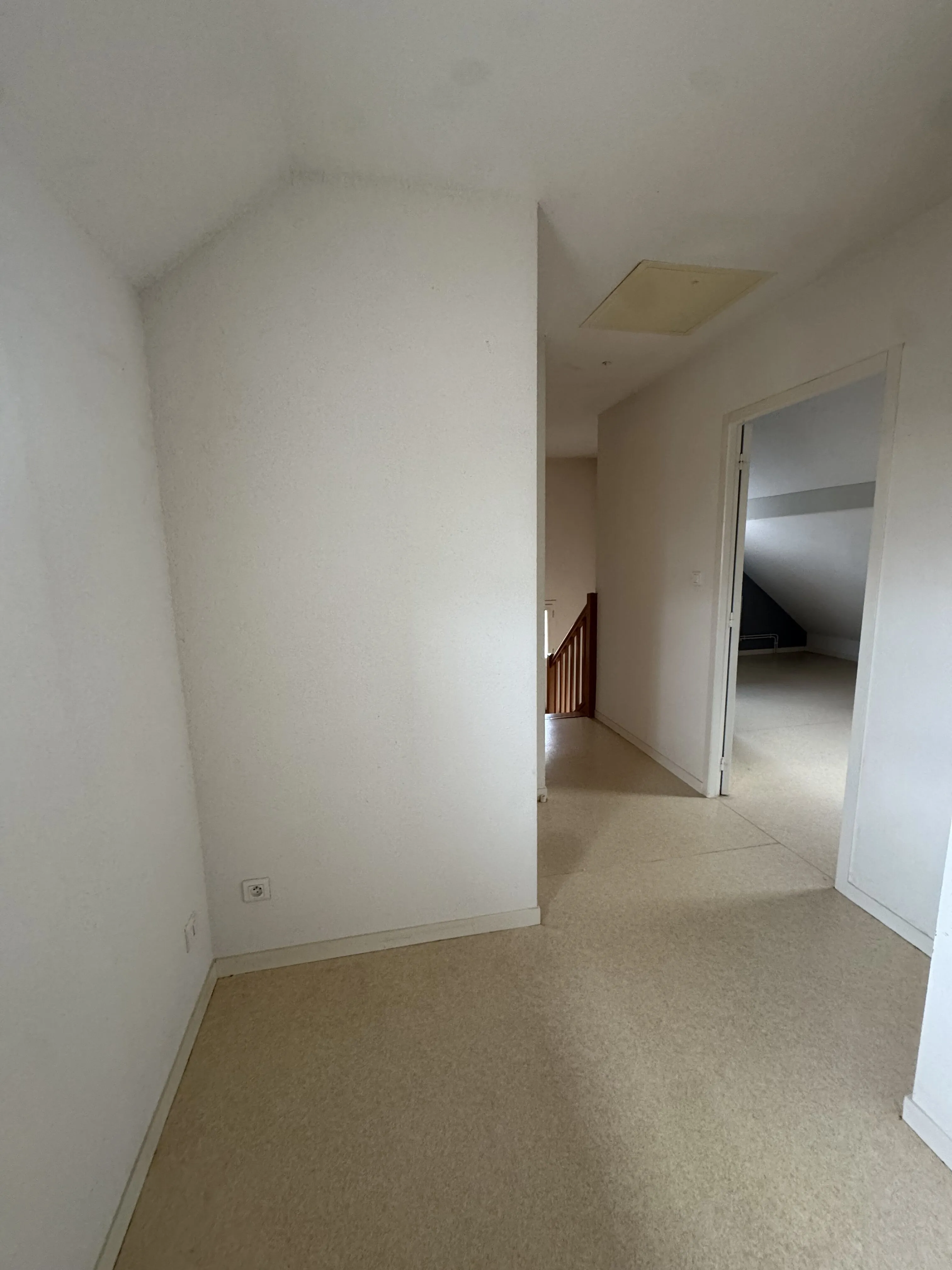 Maison mitoyenne de 90 m² à vendre à Marcigny, en centre-ville 