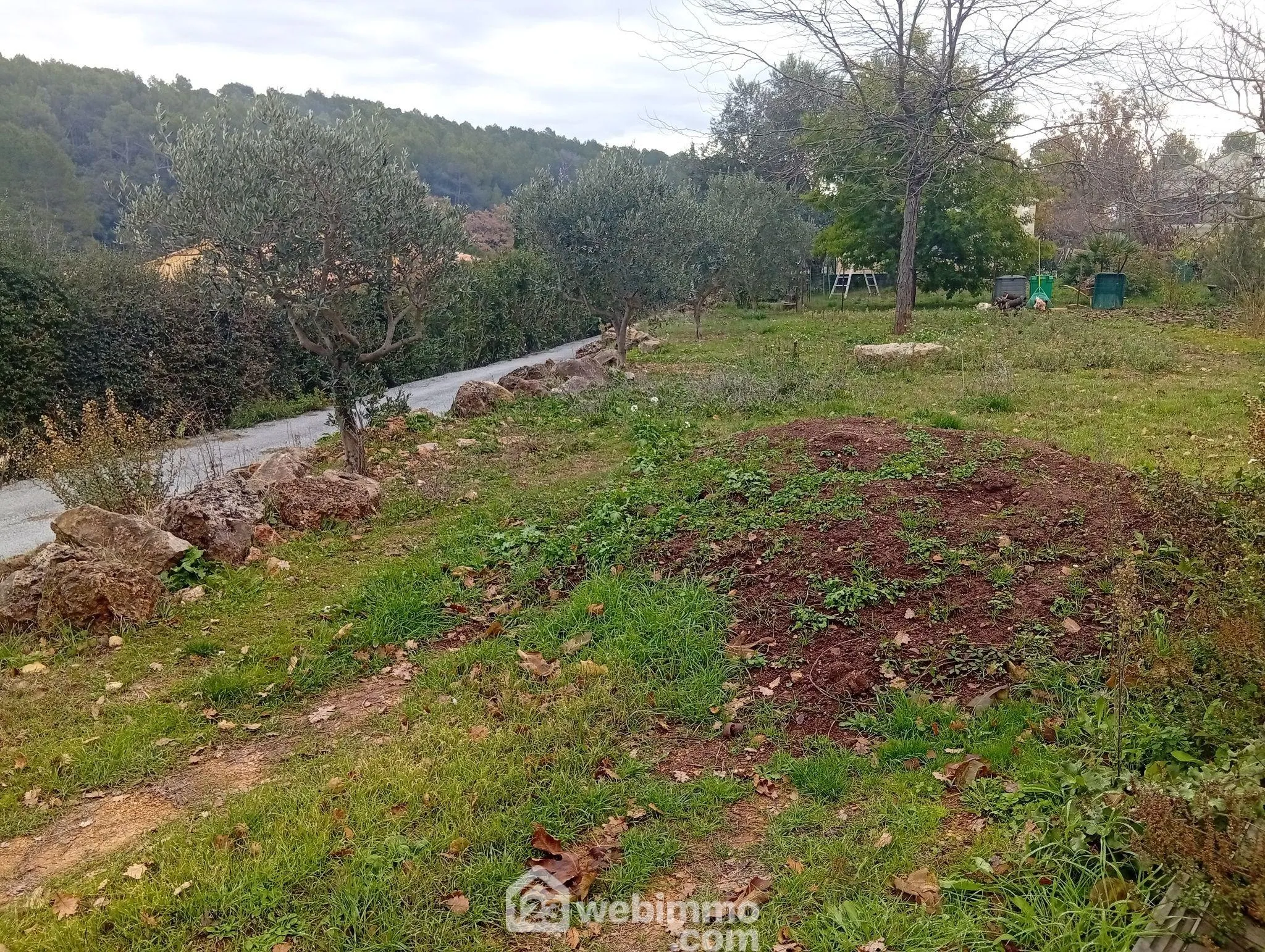Terrain constructible de 600 m² à Le Thoronet - Opportunité à saisir dans le Var