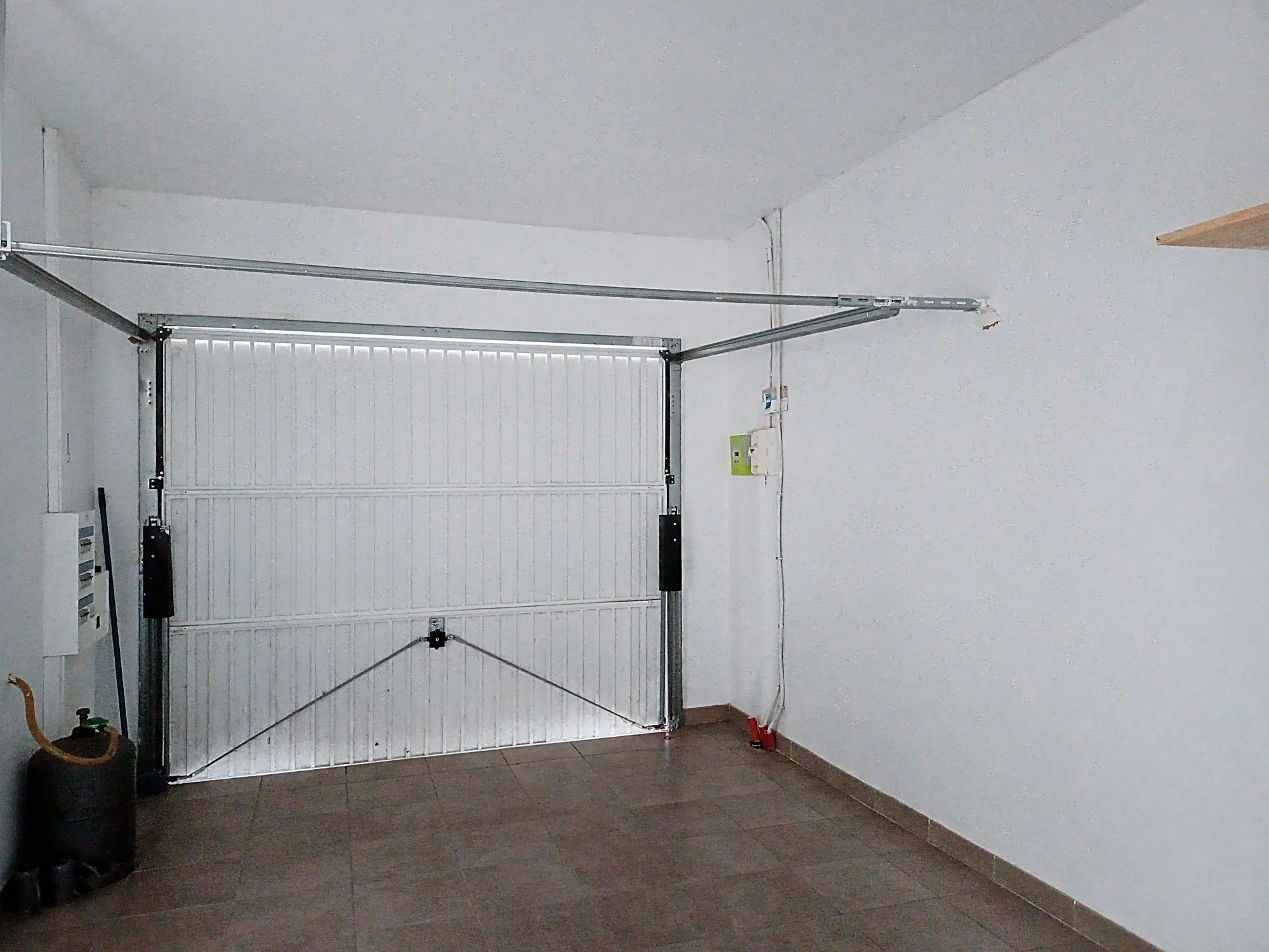 Maison de Plain-Pied 87 m² avec Terrasse et Jardin à Terssac 