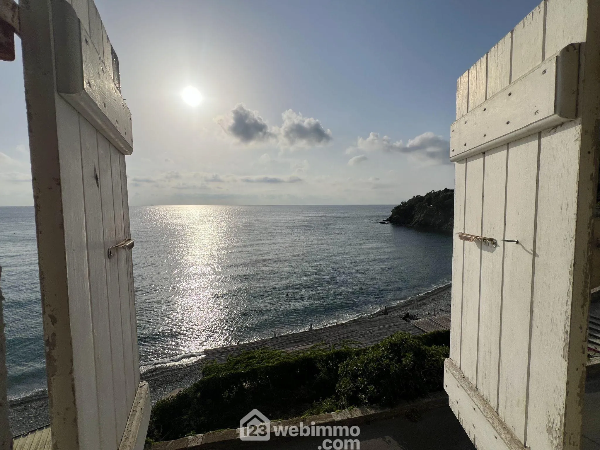 Appartement T3 de 48m² avec terrain privé face à la plage de Lavasina