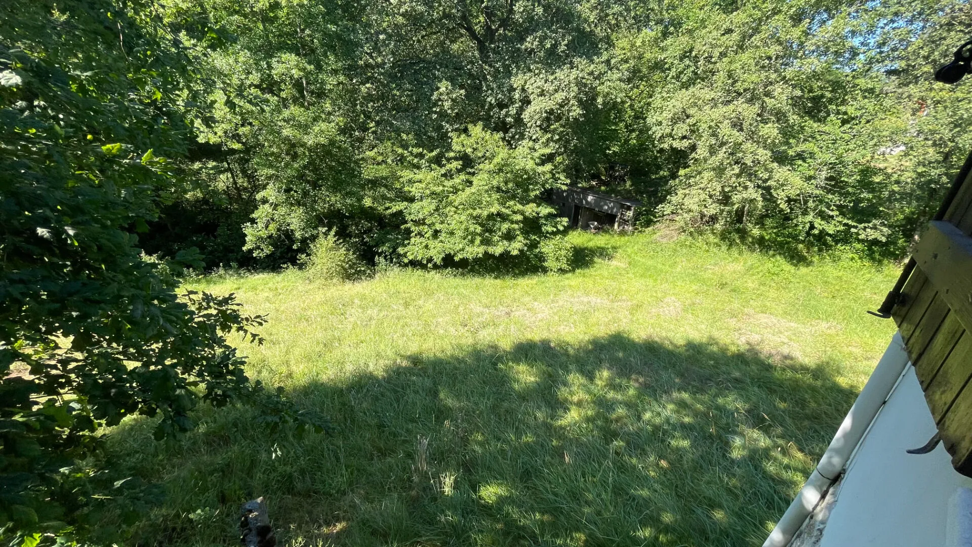 Maison à rénover avec terrain de 2293 m² à Mouguerre près de Bayonne 