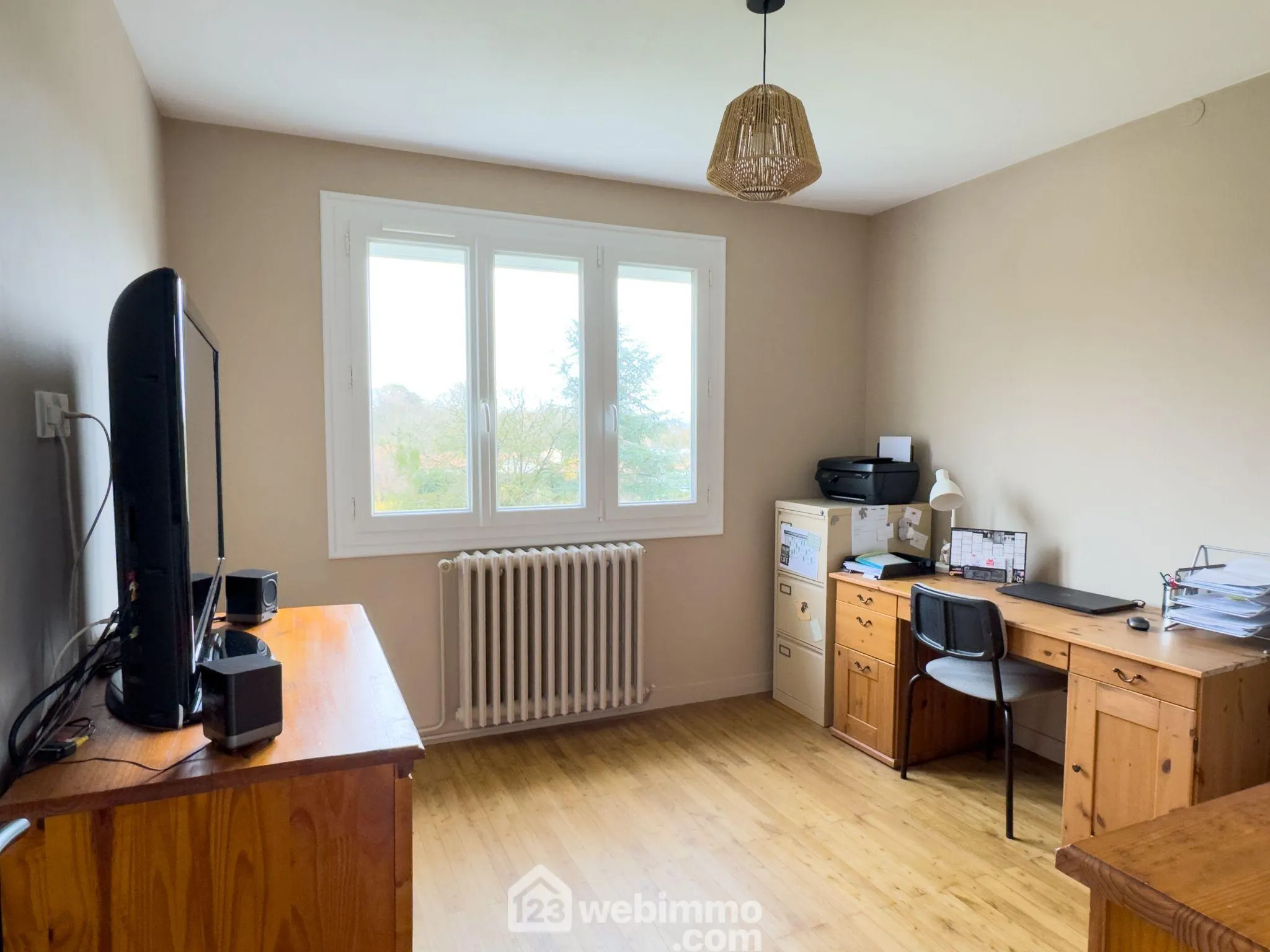 Maison familiale de 100m² avec 5 chambres proche des commodités à Toutlemonde 