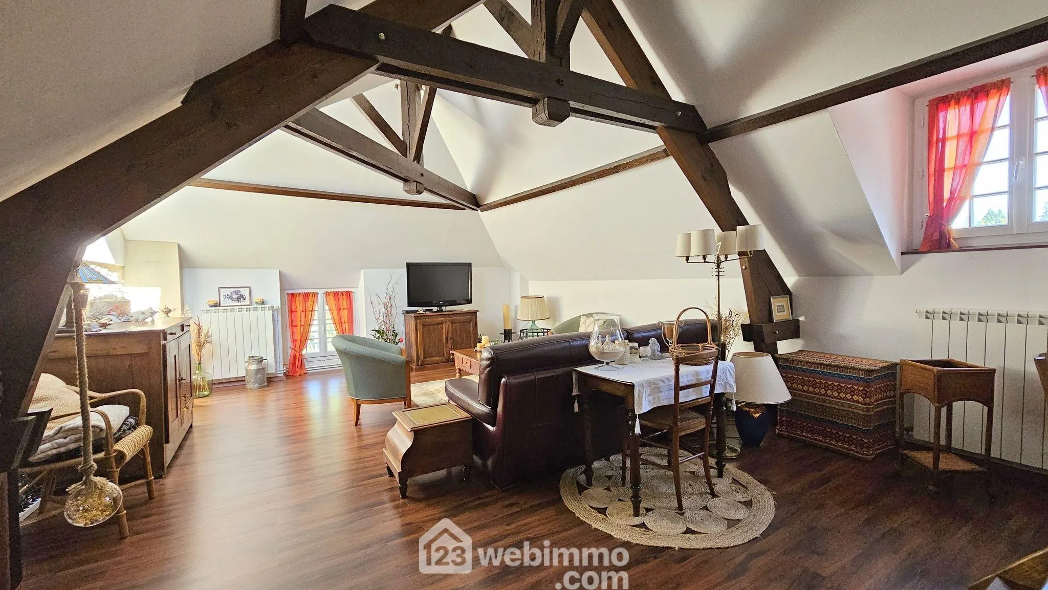 Maison en pierre de 102 m² avec jardin à Nanteau-sur-Lunain 