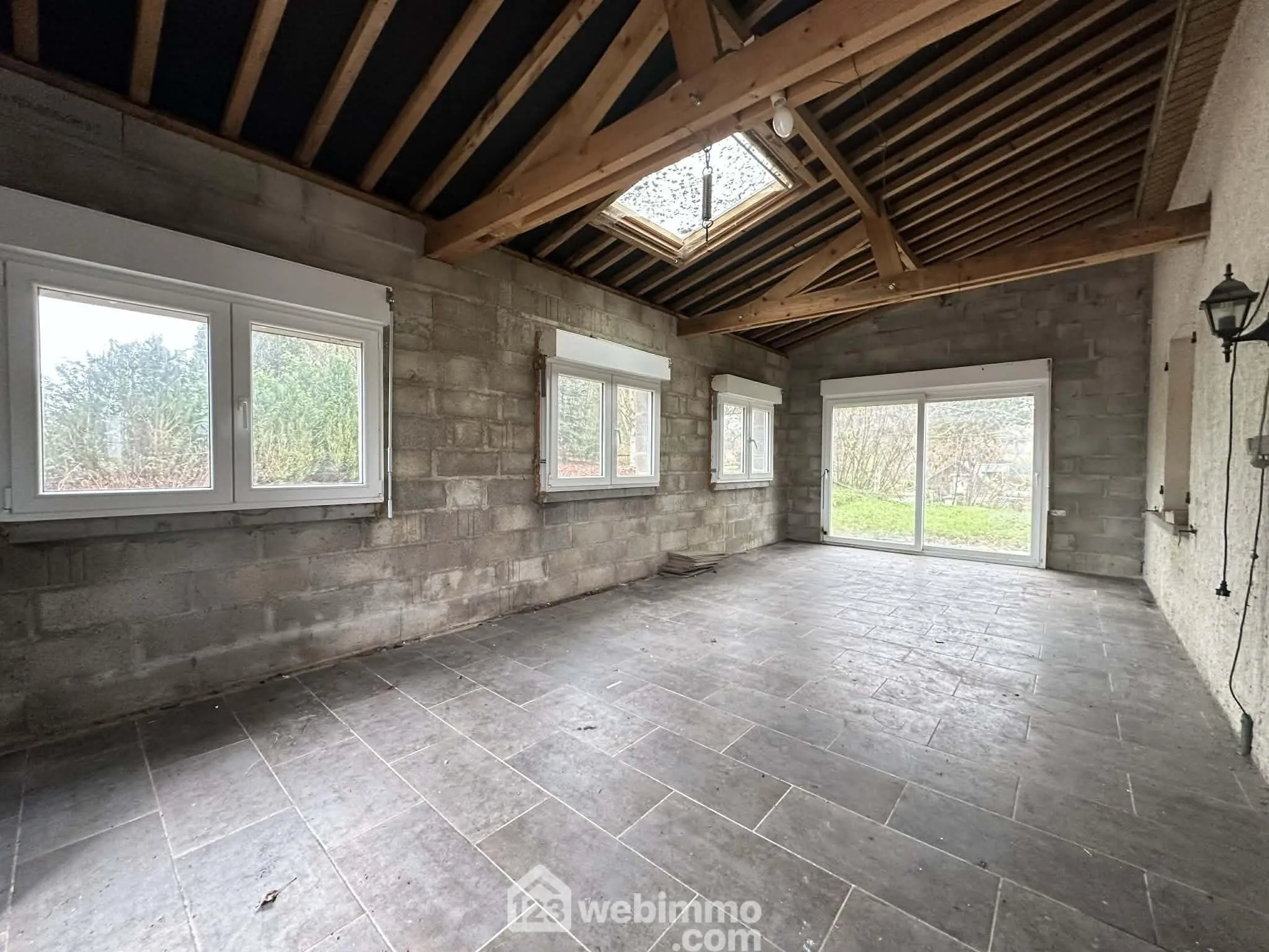 Très jolie maison indépendante de 91m² à Anizy-le-Grand avec grand terrain clos 