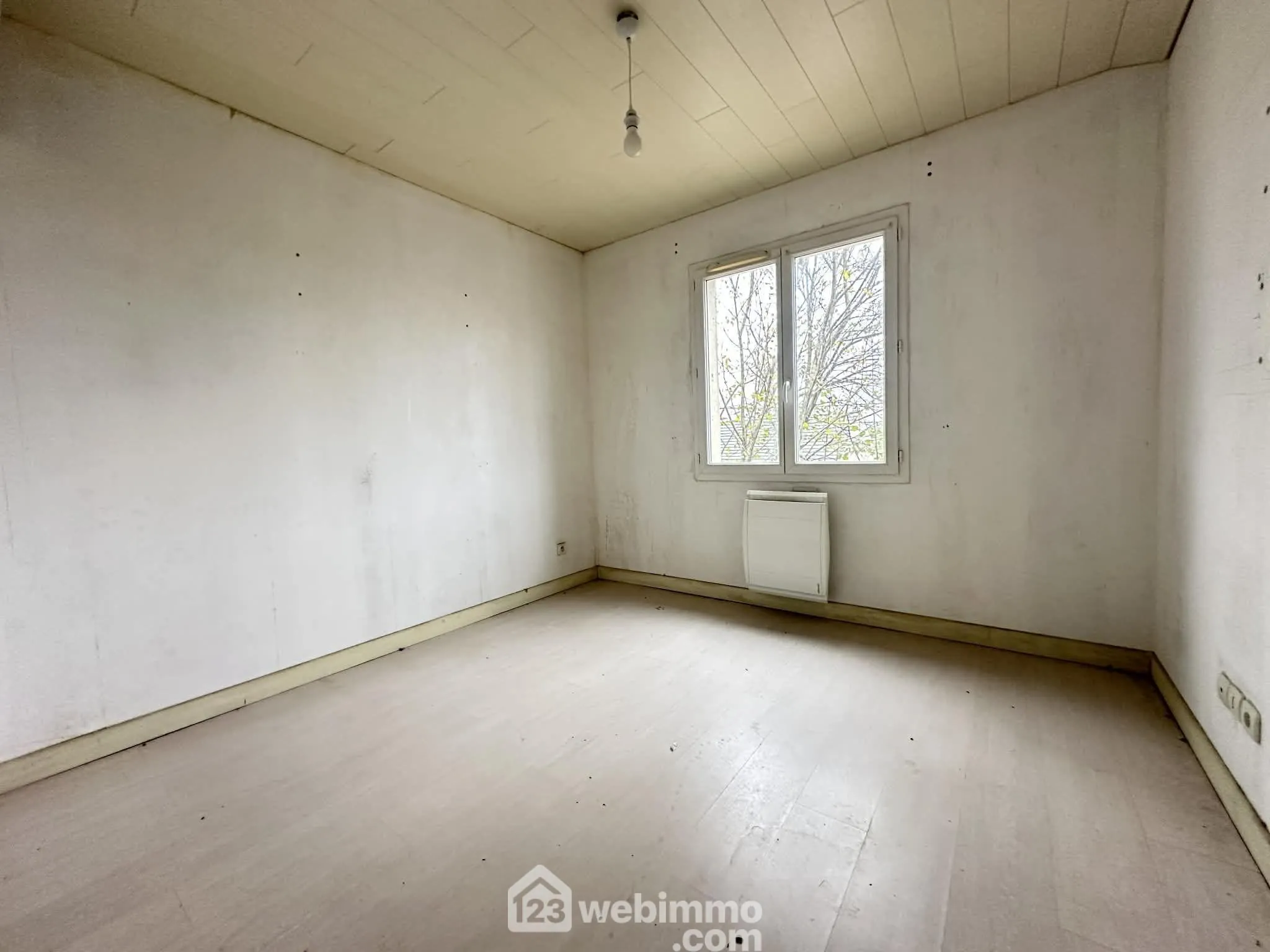 Très jolie maison indépendante de 91m² à Anizy-le-Grand avec grand terrain clos 