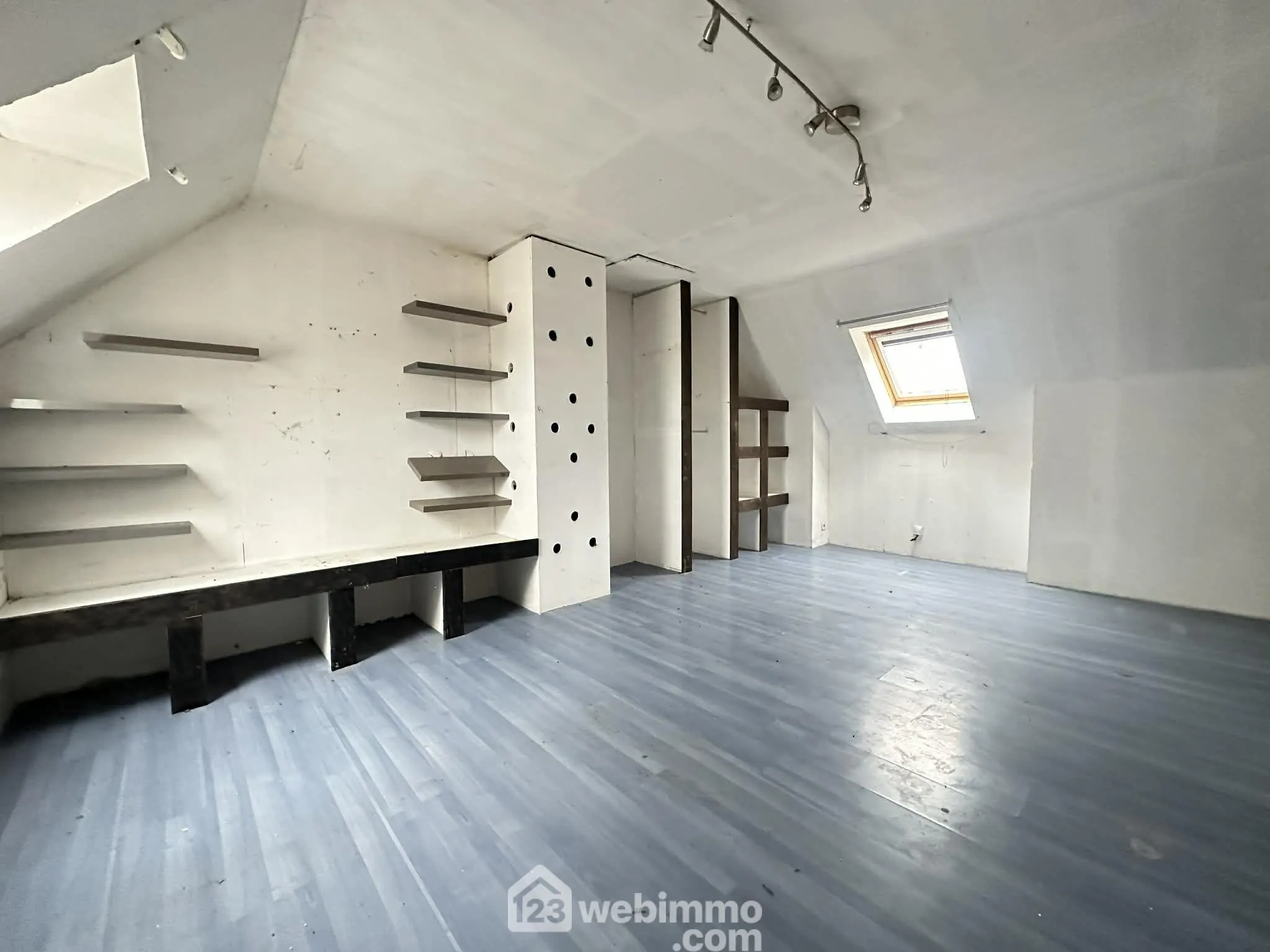 Très jolie maison indépendante de 91m² à Anizy-le-Grand avec grand terrain clos 