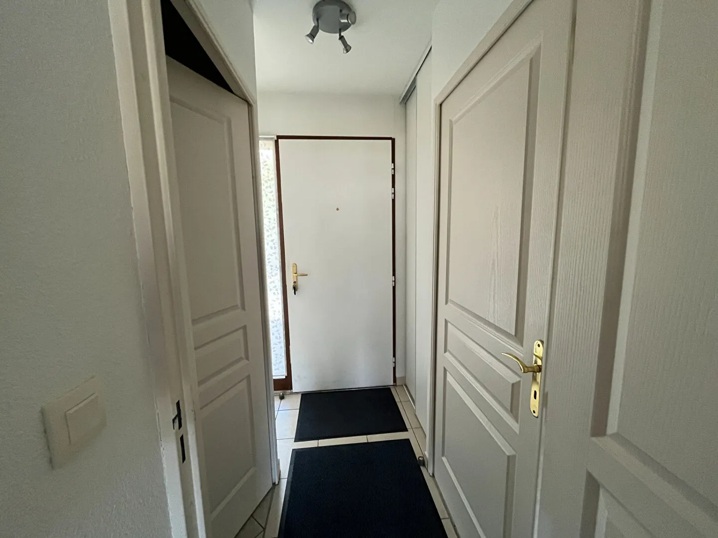 Appartement T2 lumineux de 44,55 m² avec terrasse et jardin à Embrun 