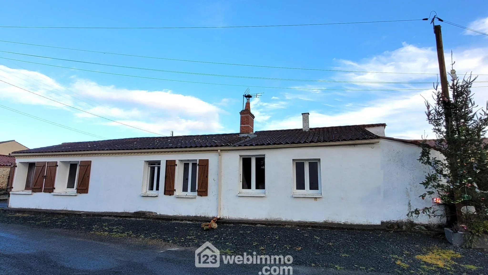 Maison en pierre authentique à Le Bernard - Charme et volumes 