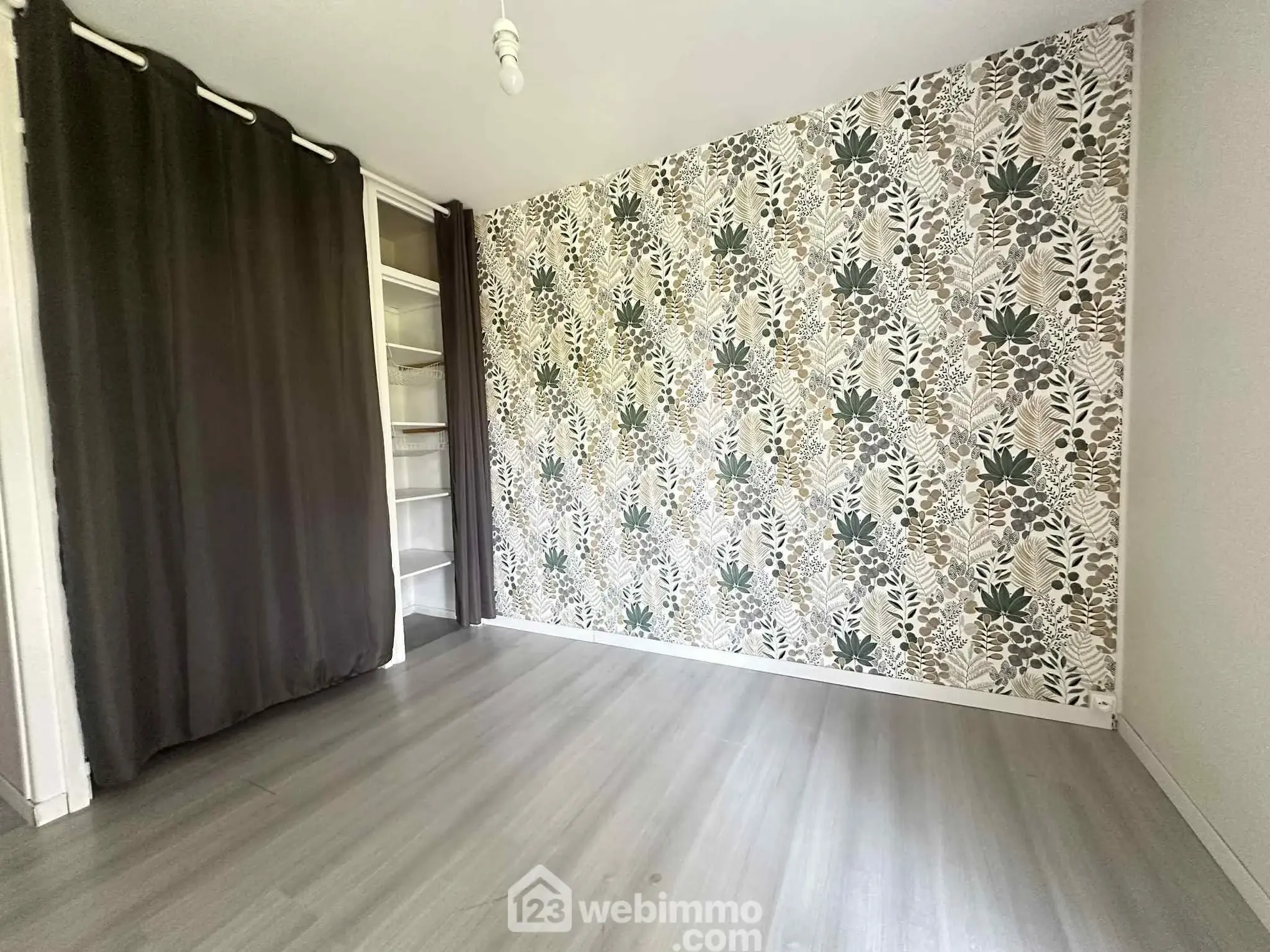 Appartement de 69 m² à Laon avec balcon, parking et cave, idéal pour famille 