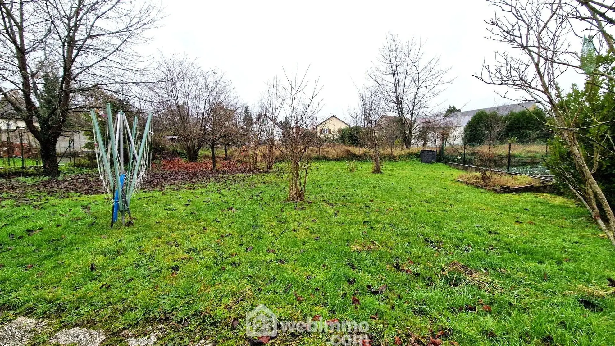 Maison à vendre de 102 m² à Clacy-et-Thierret avec terrain et garage 