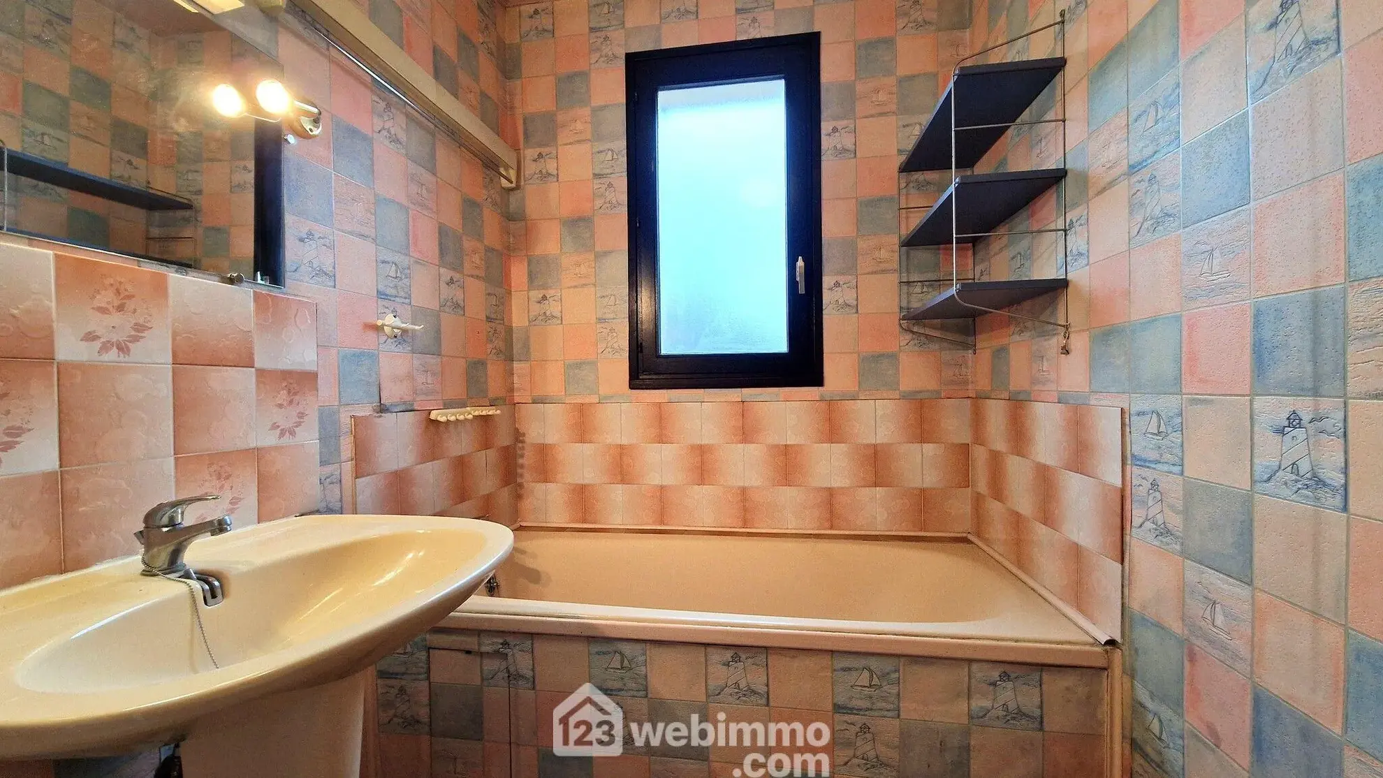 Maison à vendre de 102 m² à Clacy-et-Thierret avec terrain et garage 