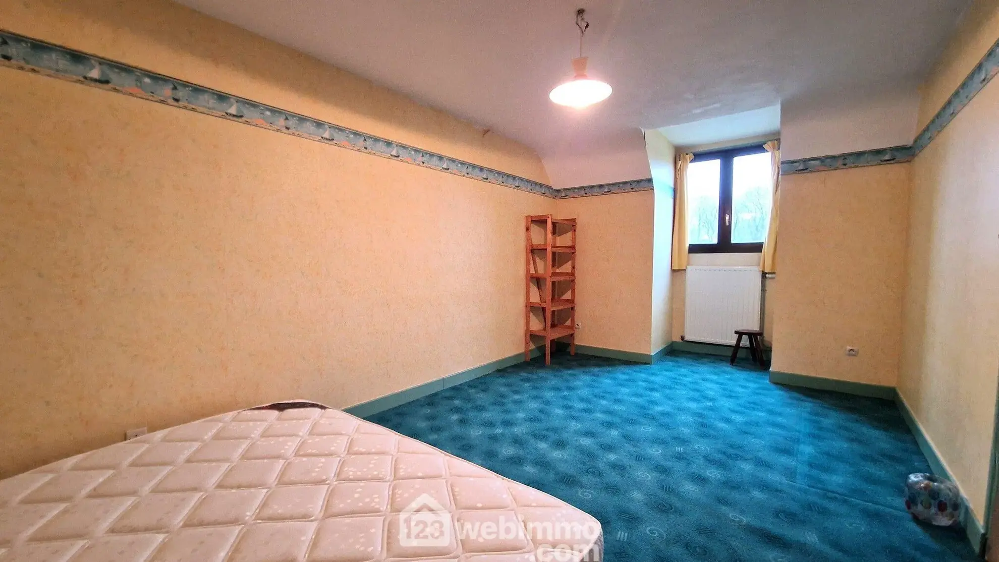 Maison à vendre de 102 m² à Clacy-et-Thierret avec terrain et garage 