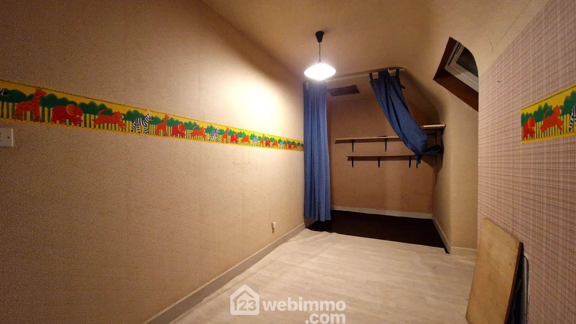 Maison à vendre de 102 m² à Clacy-et-Thierret avec terrain et garage 