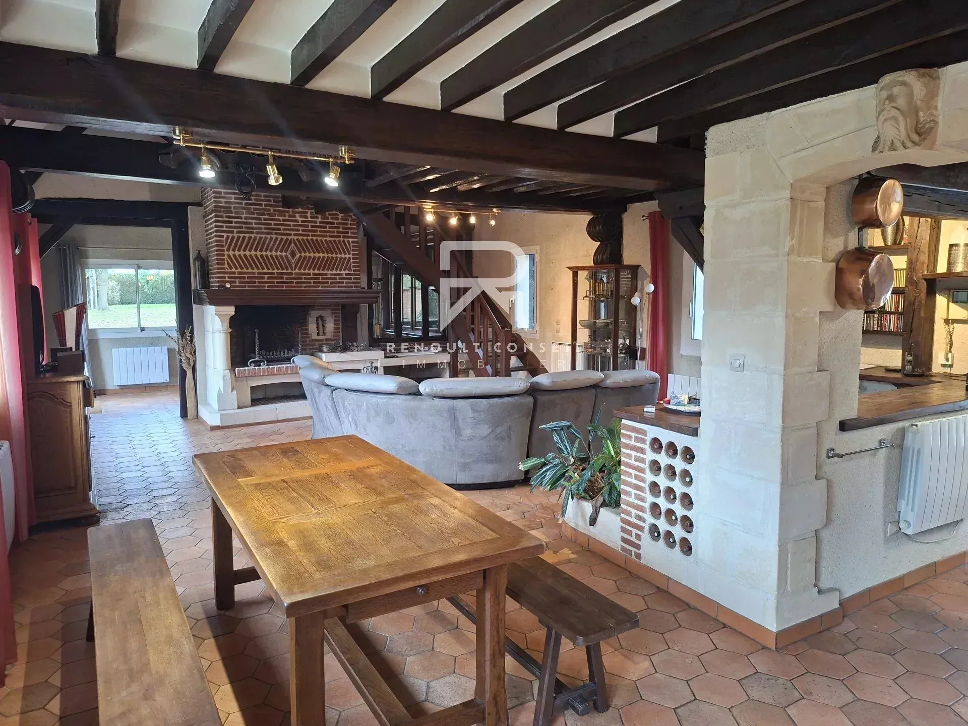 Charmante maison normande avec dépendances et grand terrain à Beaumont-le-Roger 