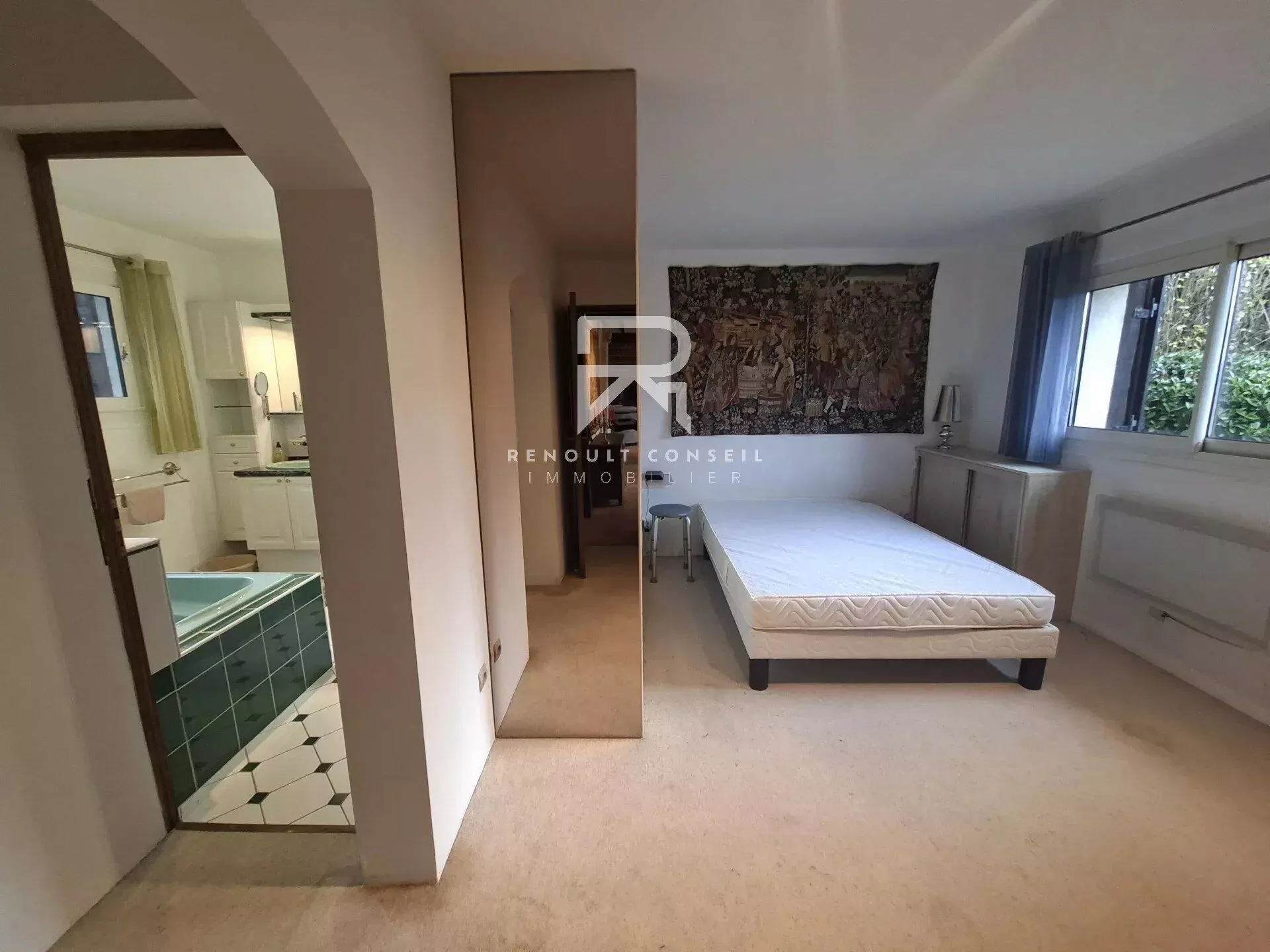 Charmante maison normande avec dépendances et grand terrain à Beaumont-le-Roger 