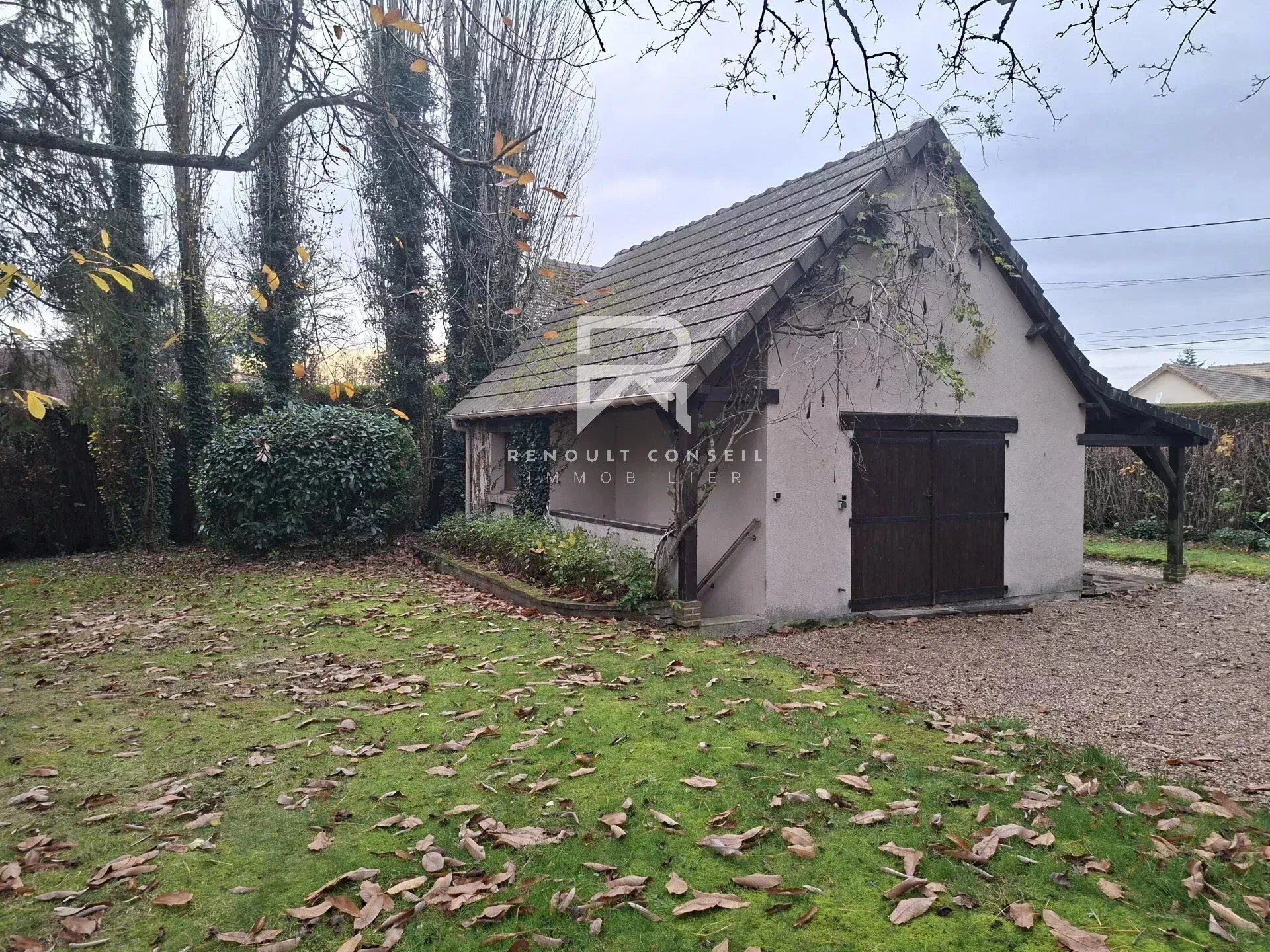 Charmante maison normande avec dépendances et grand terrain à Beaumont-le-Roger 