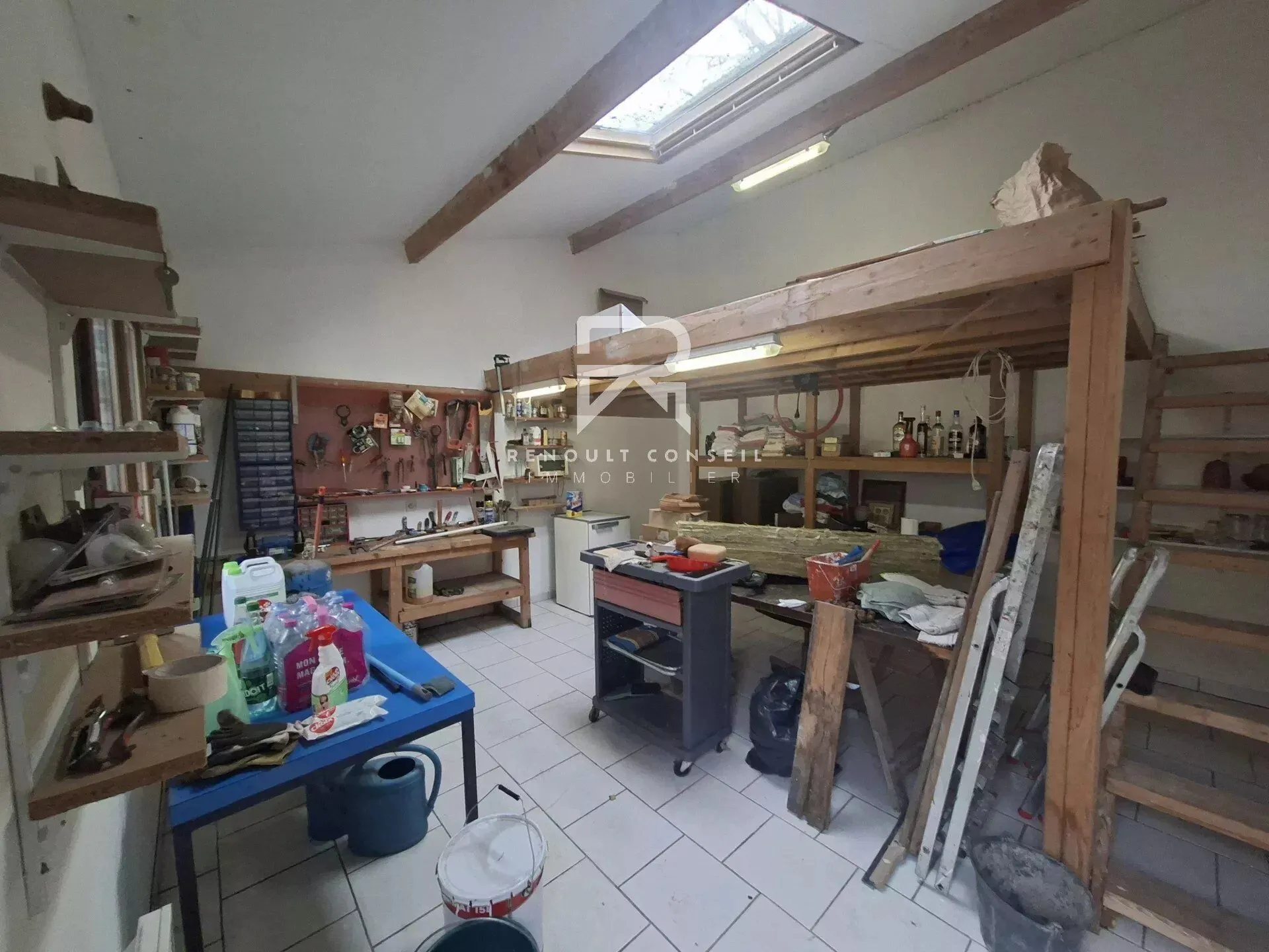 Charmante maison normande avec dépendances et grand terrain à Beaumont-le-Roger 